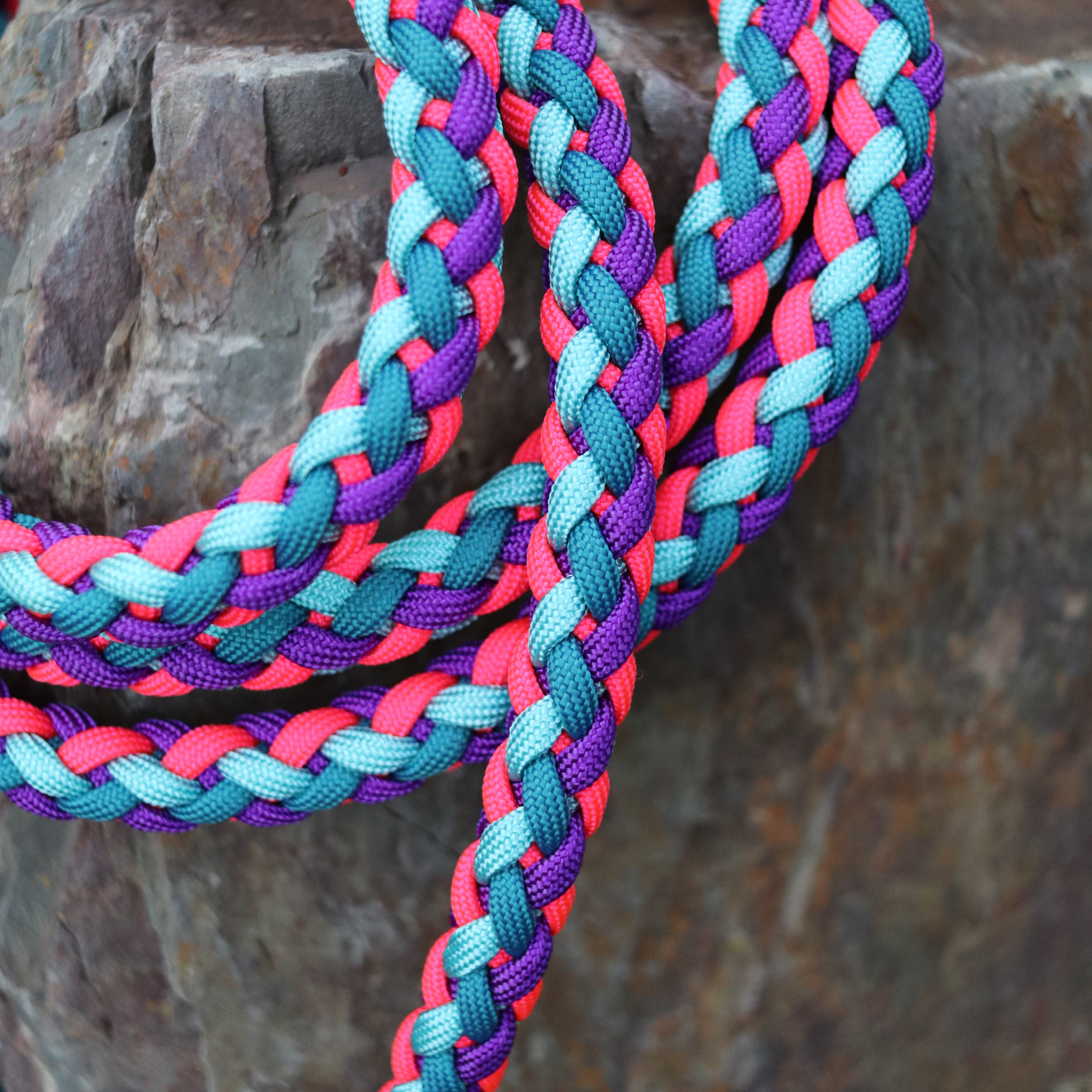 Paracordkombi in Lila und Neon Pink