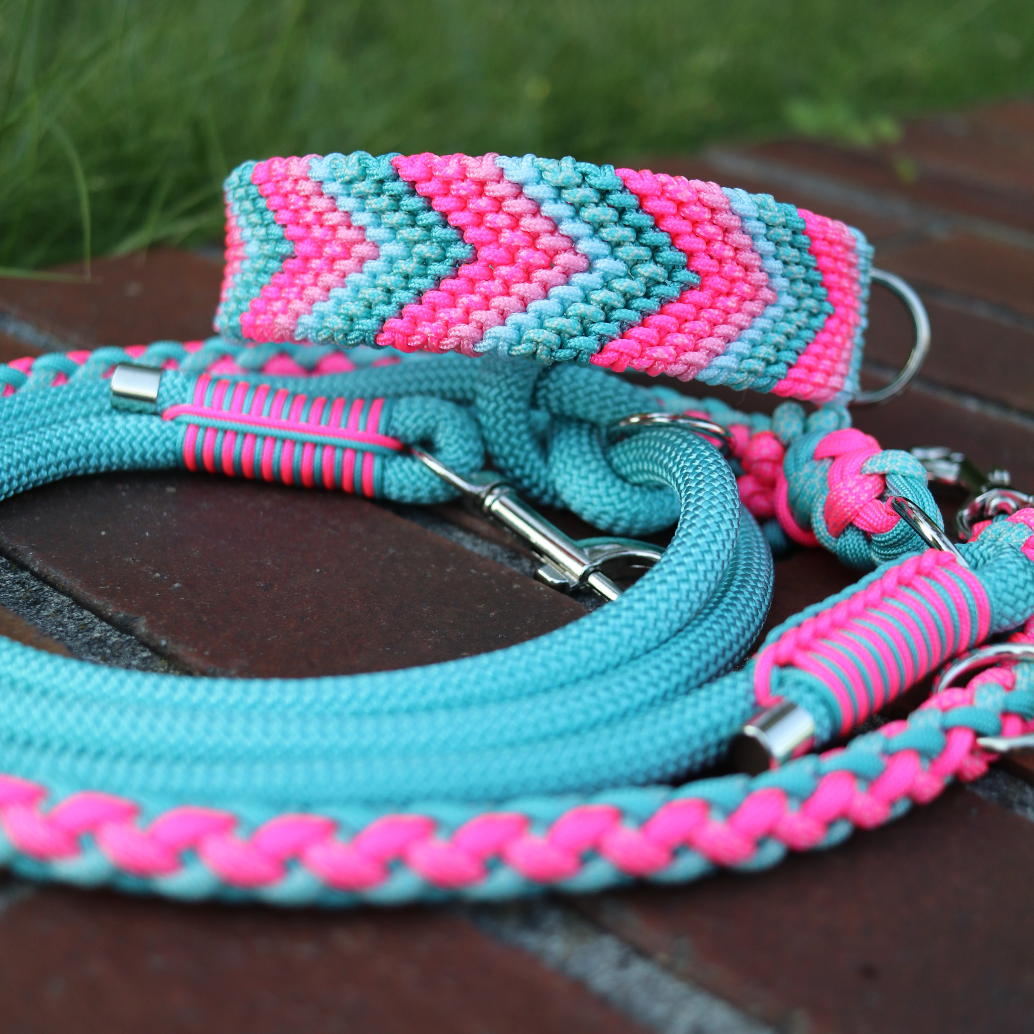 Paracordkombi in Türkis und Neon Rosa