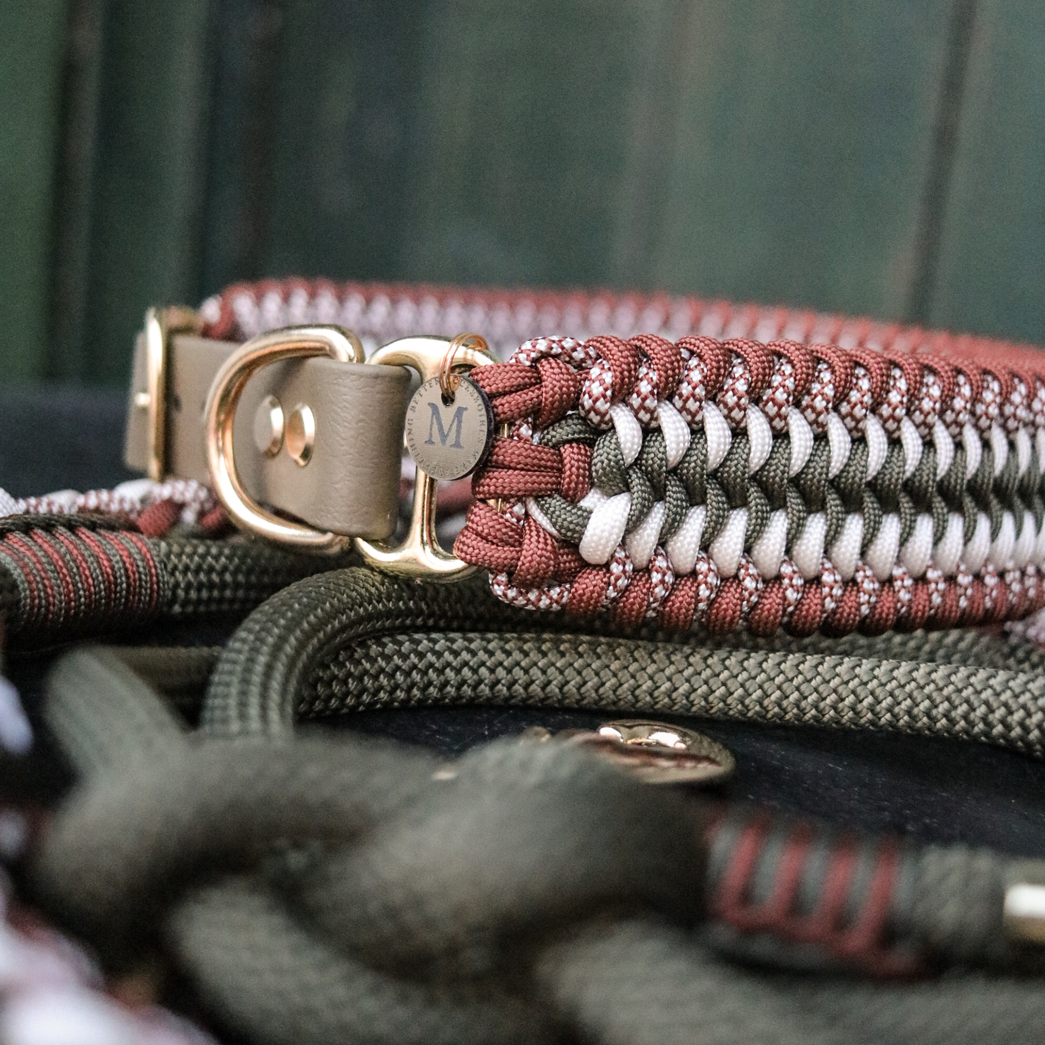 Paracordhalsband "Lilith" in Olive und Schoko