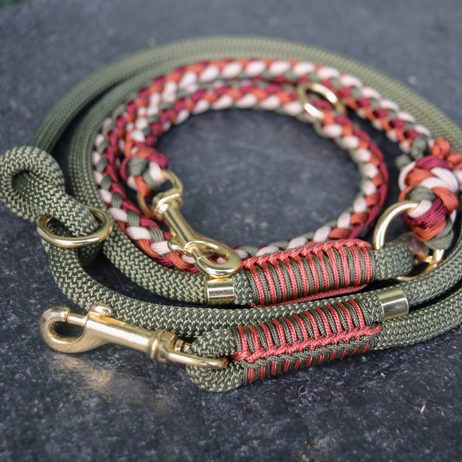 Paracord/Tau Leine in Olive und Rust