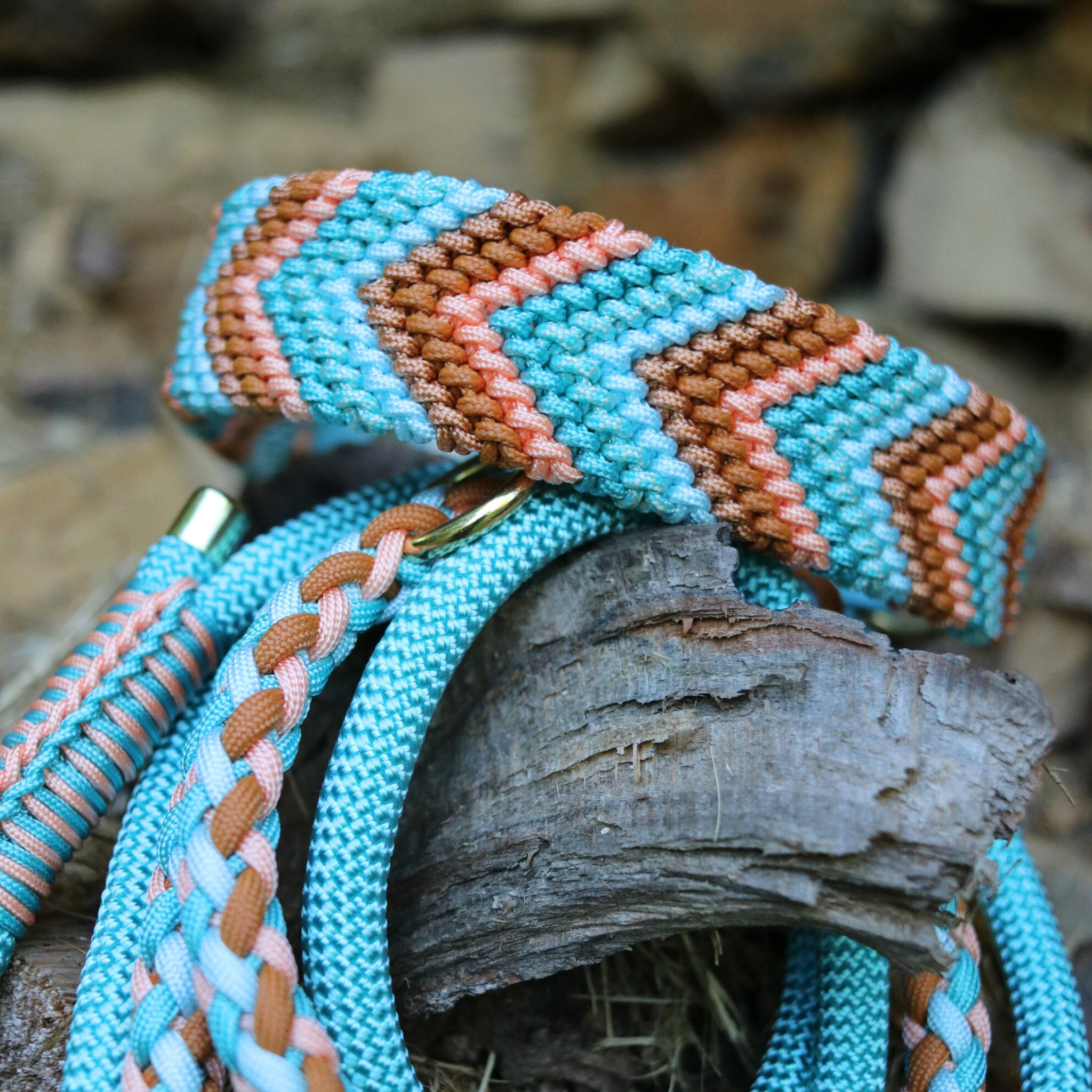 Paracordhalsband "Freundschaft" in Türkis und Mustard