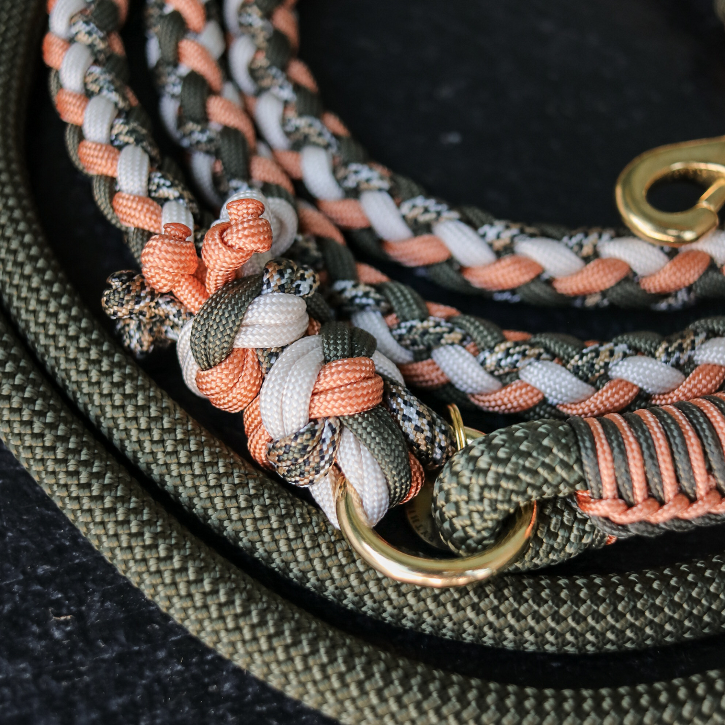 Paracord/Tau Leine in Olive und Kupfer
