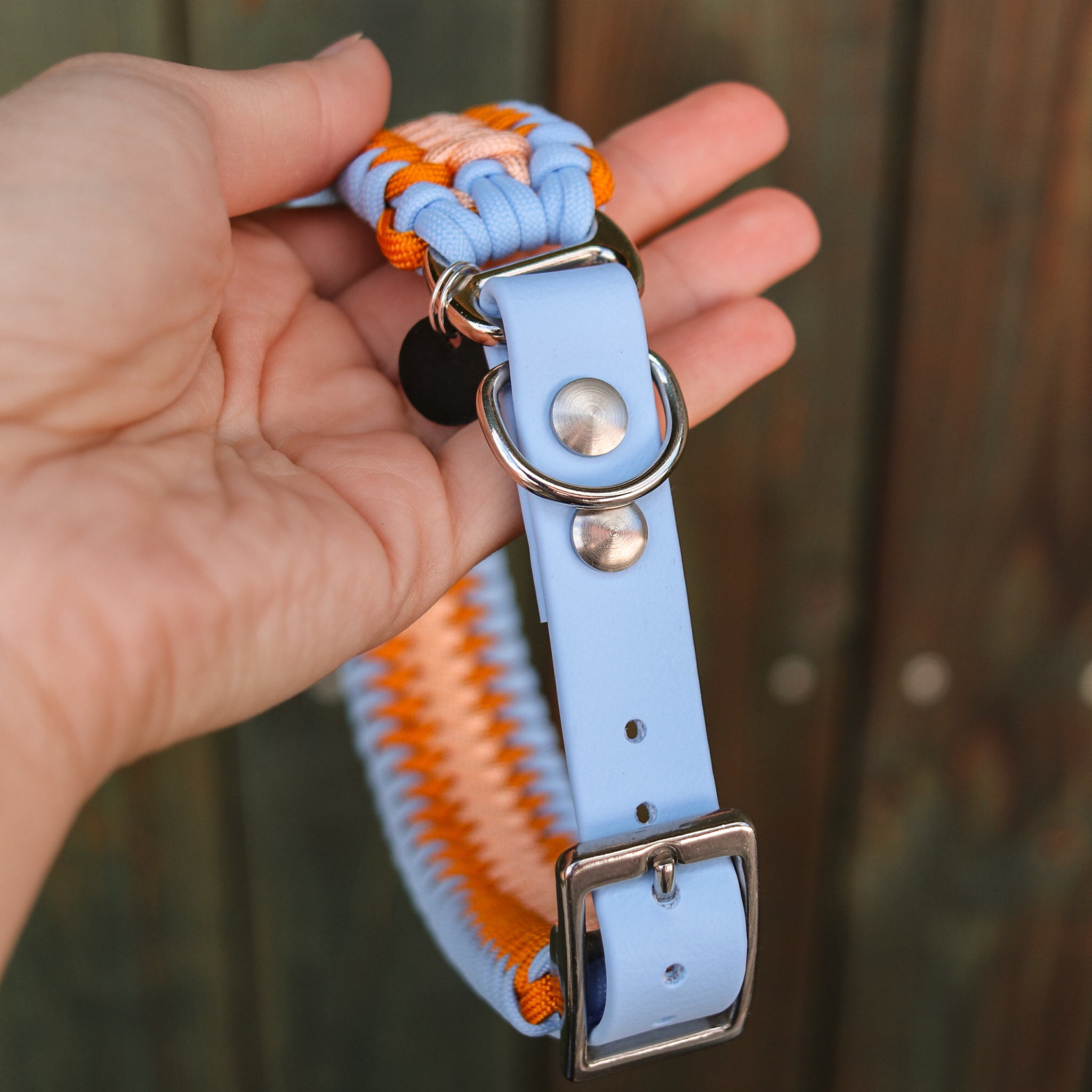 Paracordhalsband "Lilith Junior" in Polar und Apricot