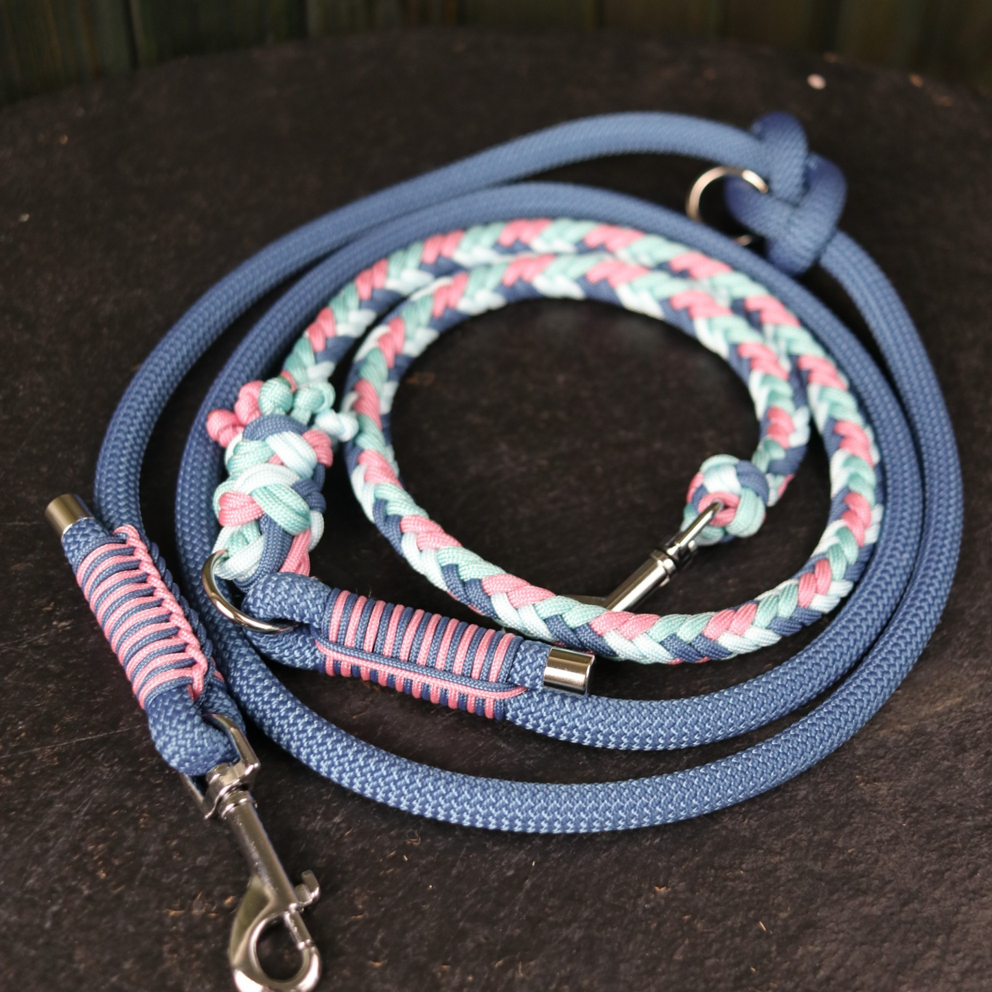 Paracord/ Tau Leine "Herringbone" in Petrol und Rosa