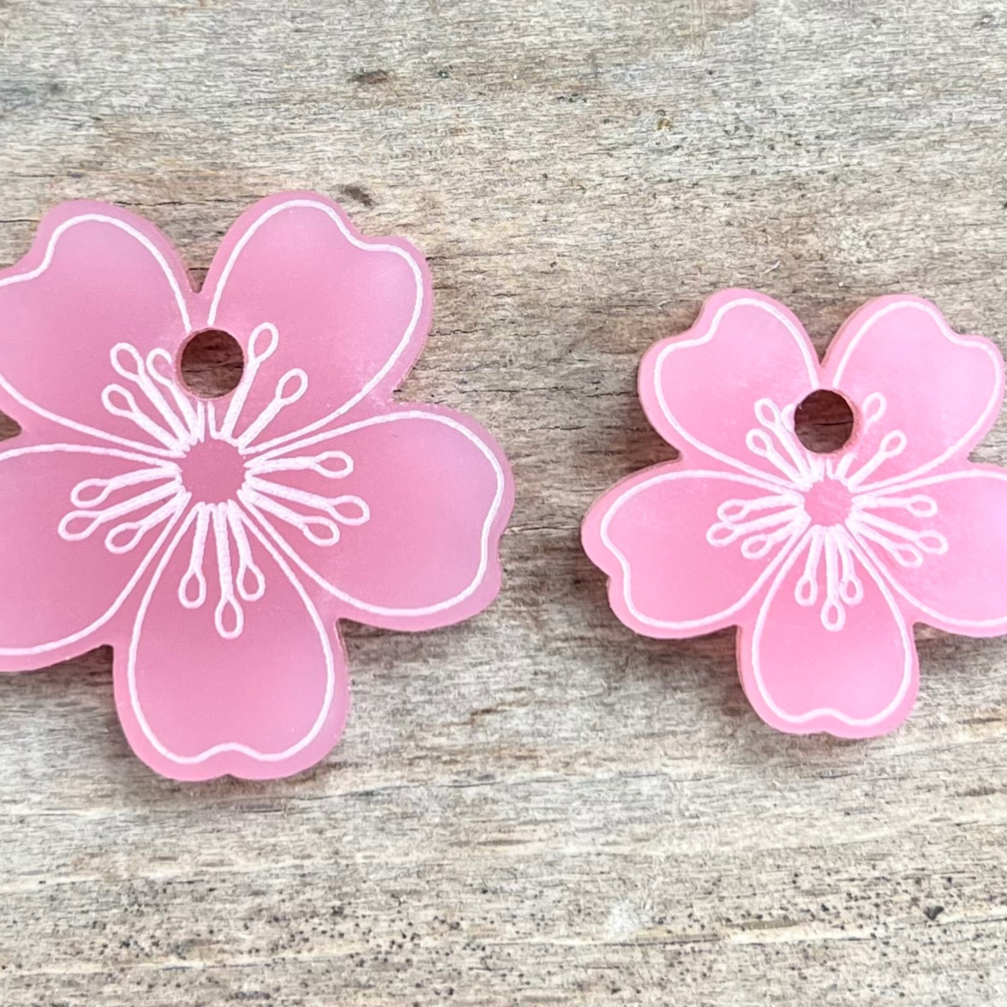 Hundemarke "Sakura" aus Acryl