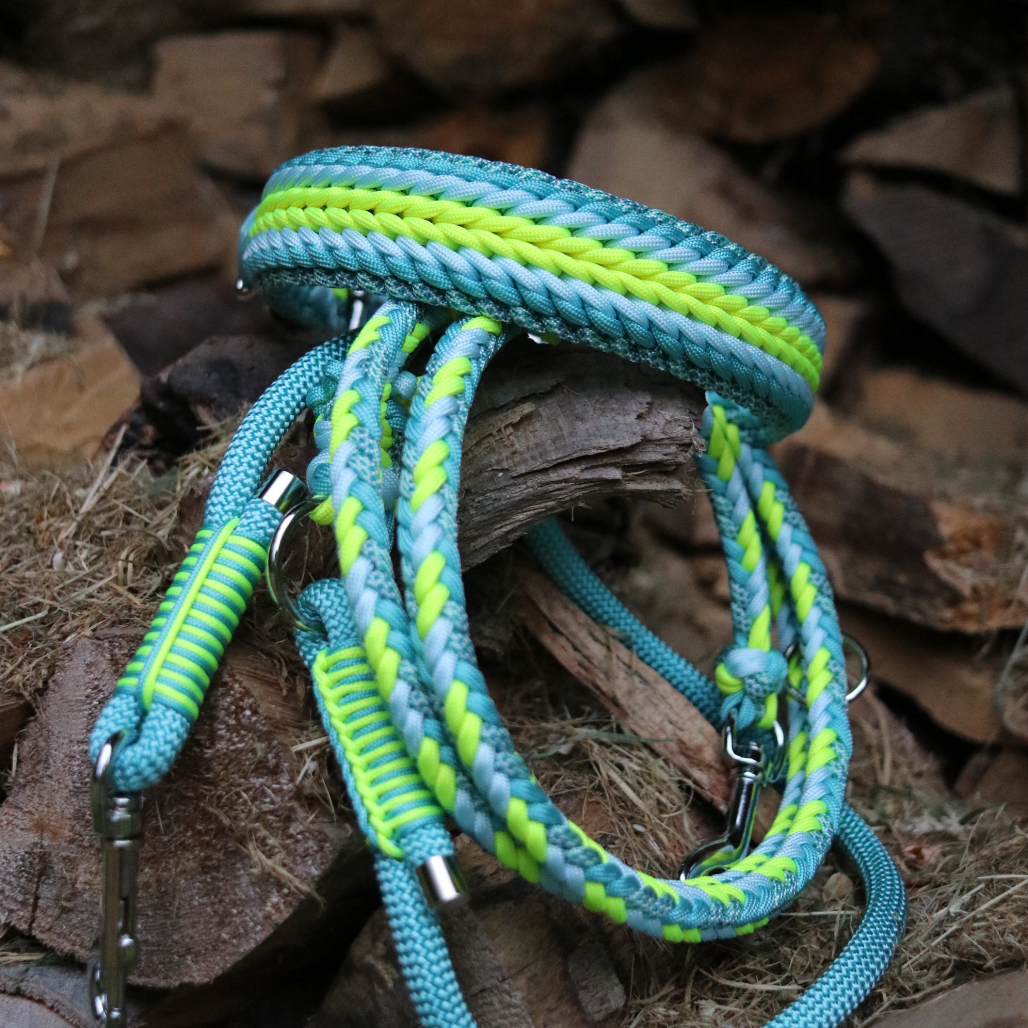Paracordhalsband "Shining" oder "Herkis" in Neon Gelb und Türkis