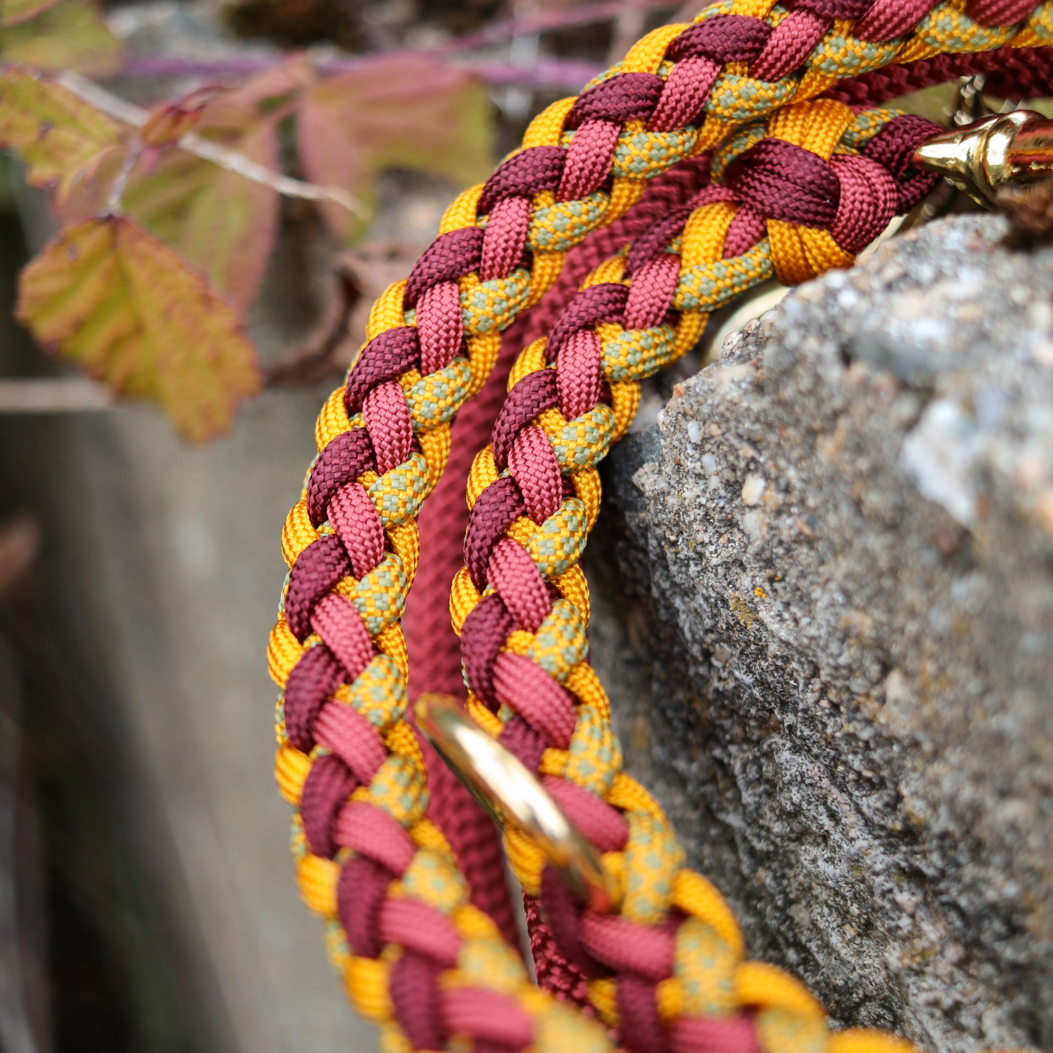 Paracord/Tau Leine "Gaucho" in Goldenrod und Weinrot Light