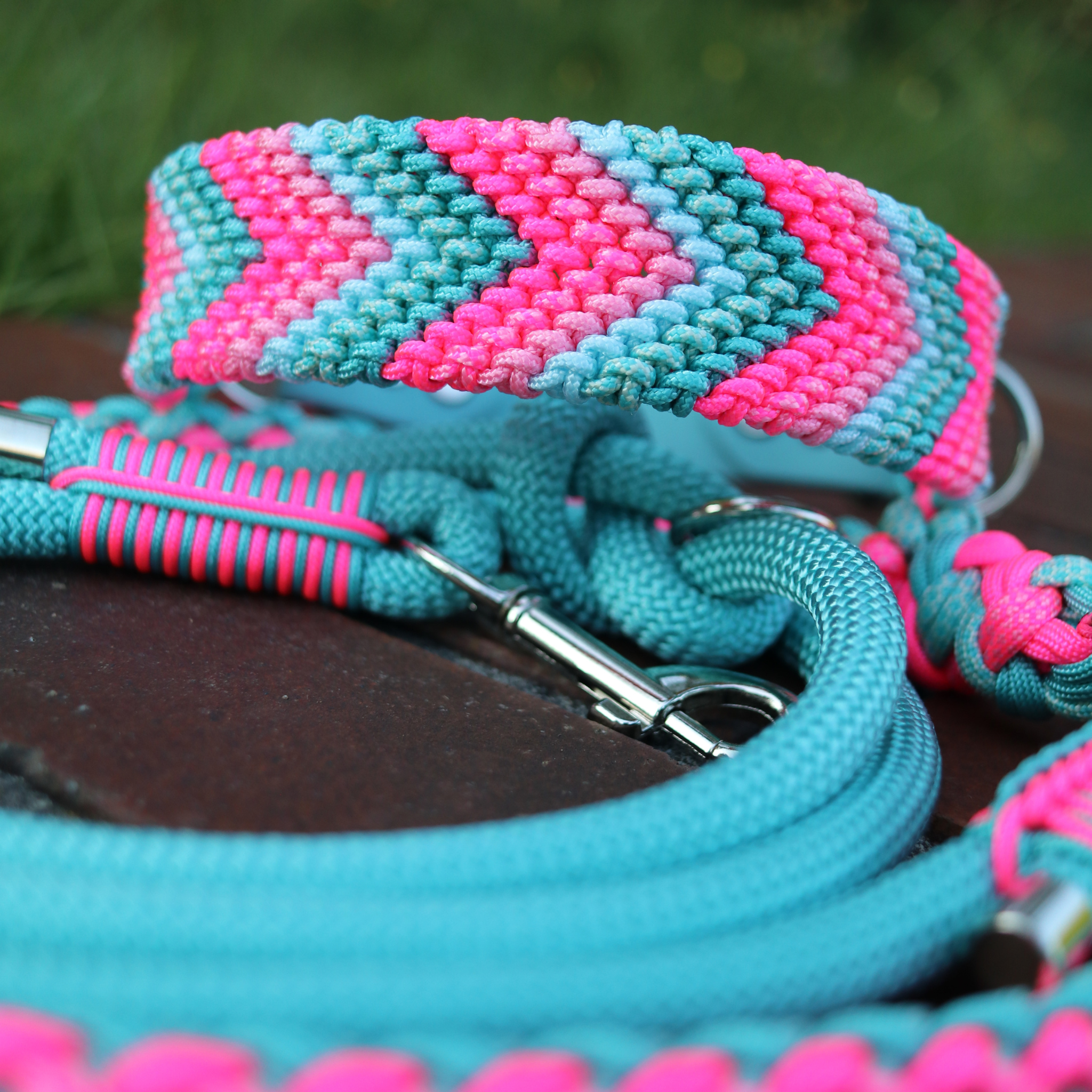 Paracordkombi in Türkis und Neon Rosa