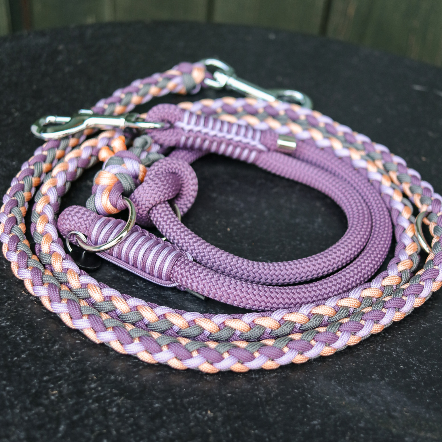 Paracord/Tau Leine in Mauve und Dunkelgrau