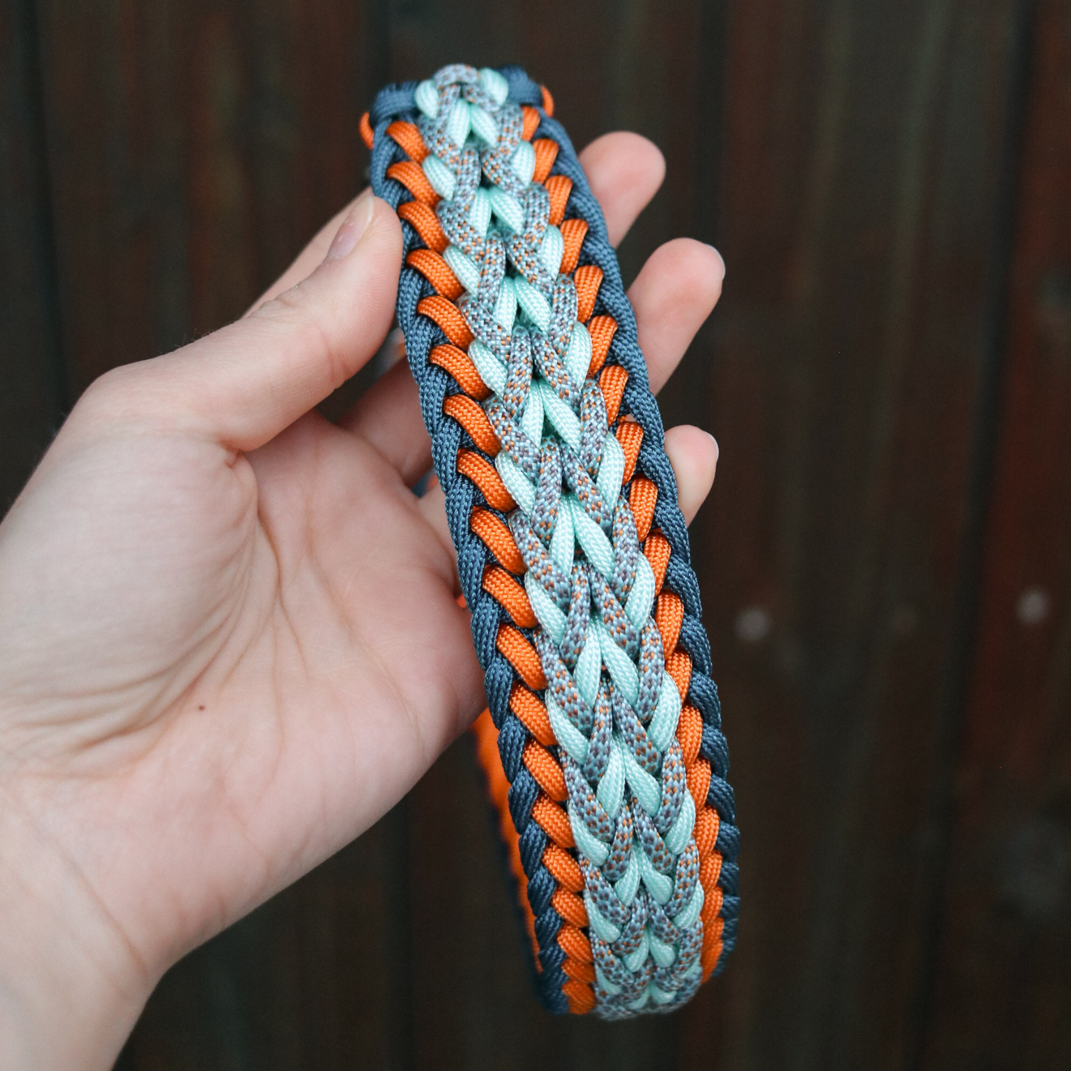 Paracordhalsband "Juno" in Teal und Orange