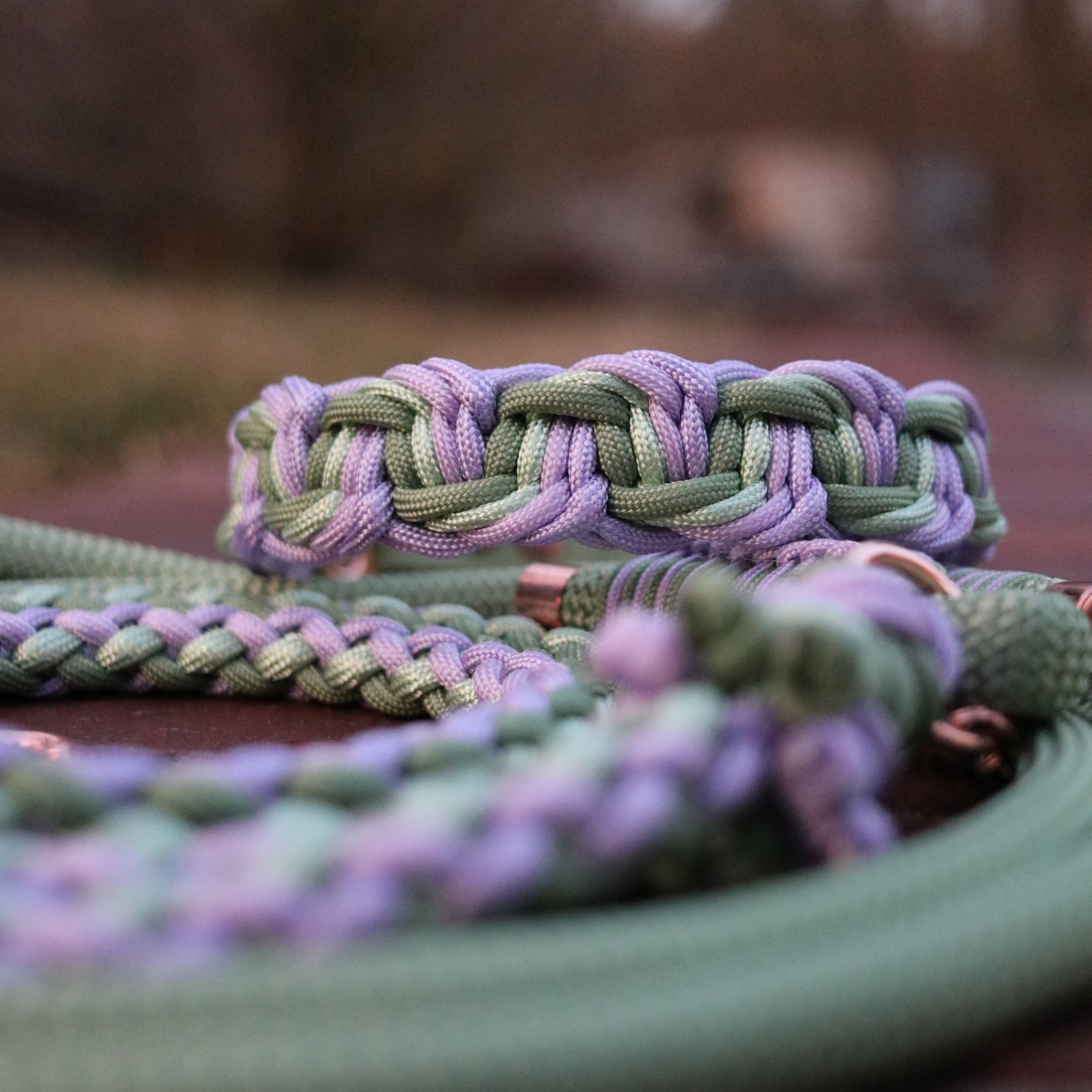 Paracordhalsband "Tiny" in Mauve und Hellgrün