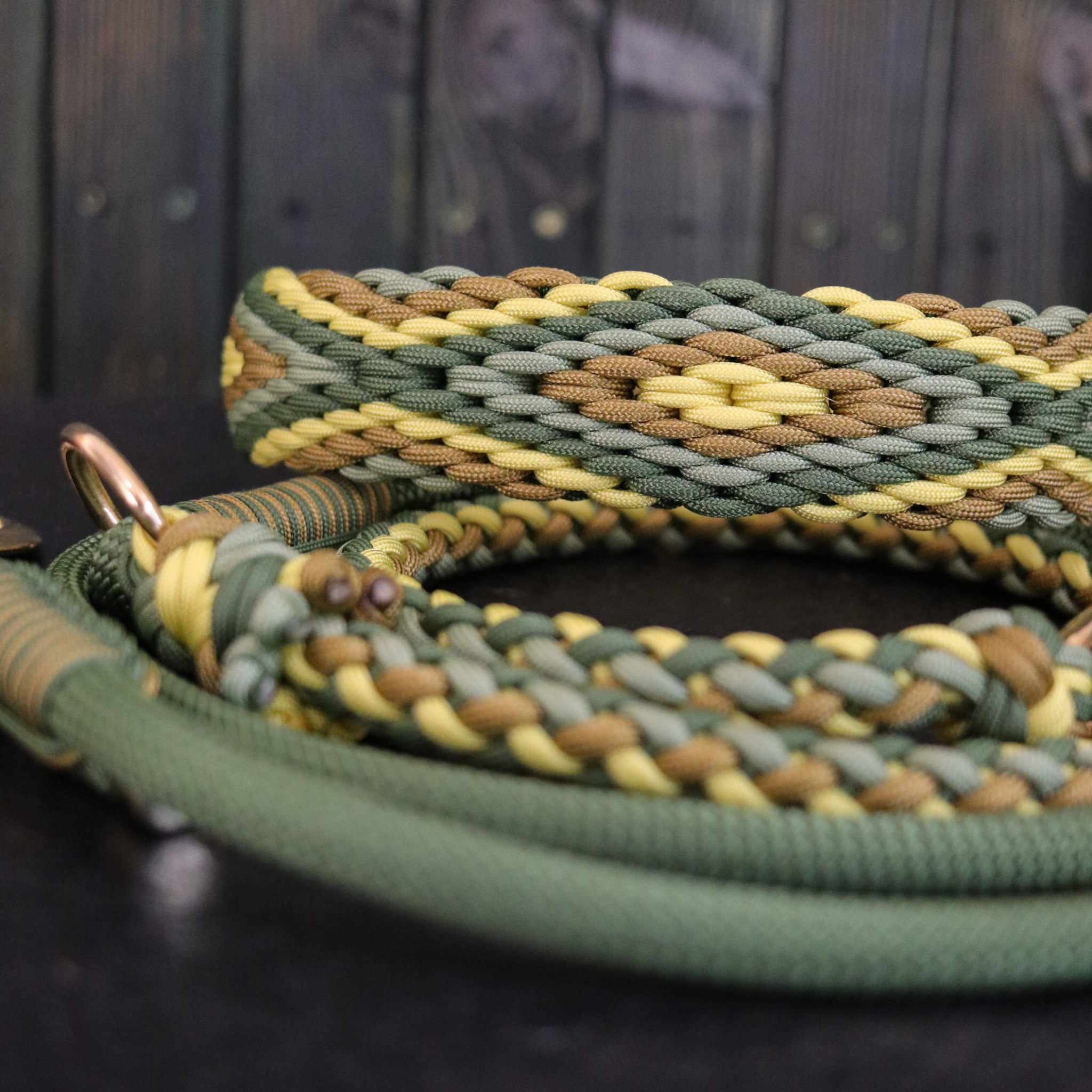 Paracordhalsband "Herkis" in Fern und Banana Gelb