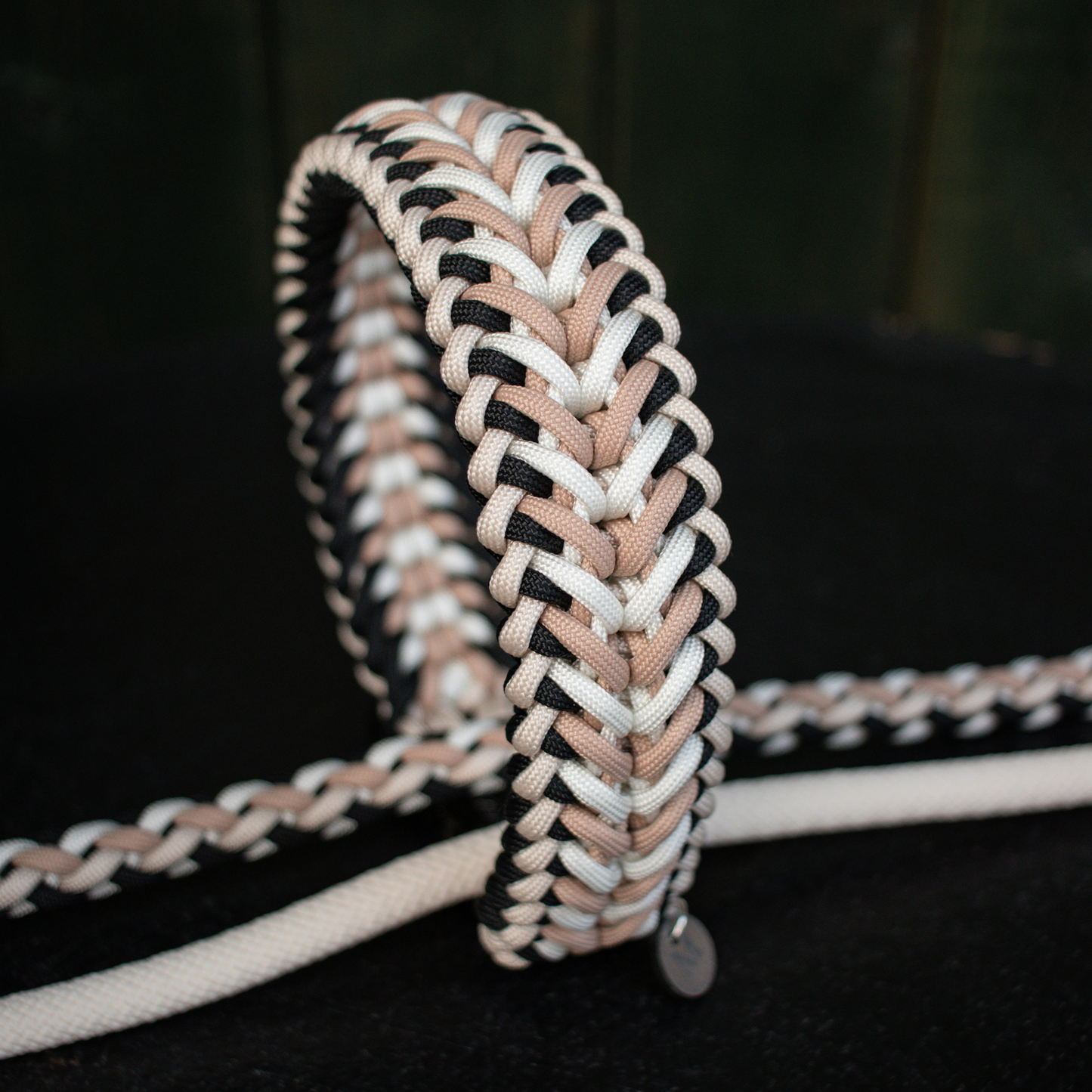 Paracordhalsband "Harmony" in Schwarz und Cream