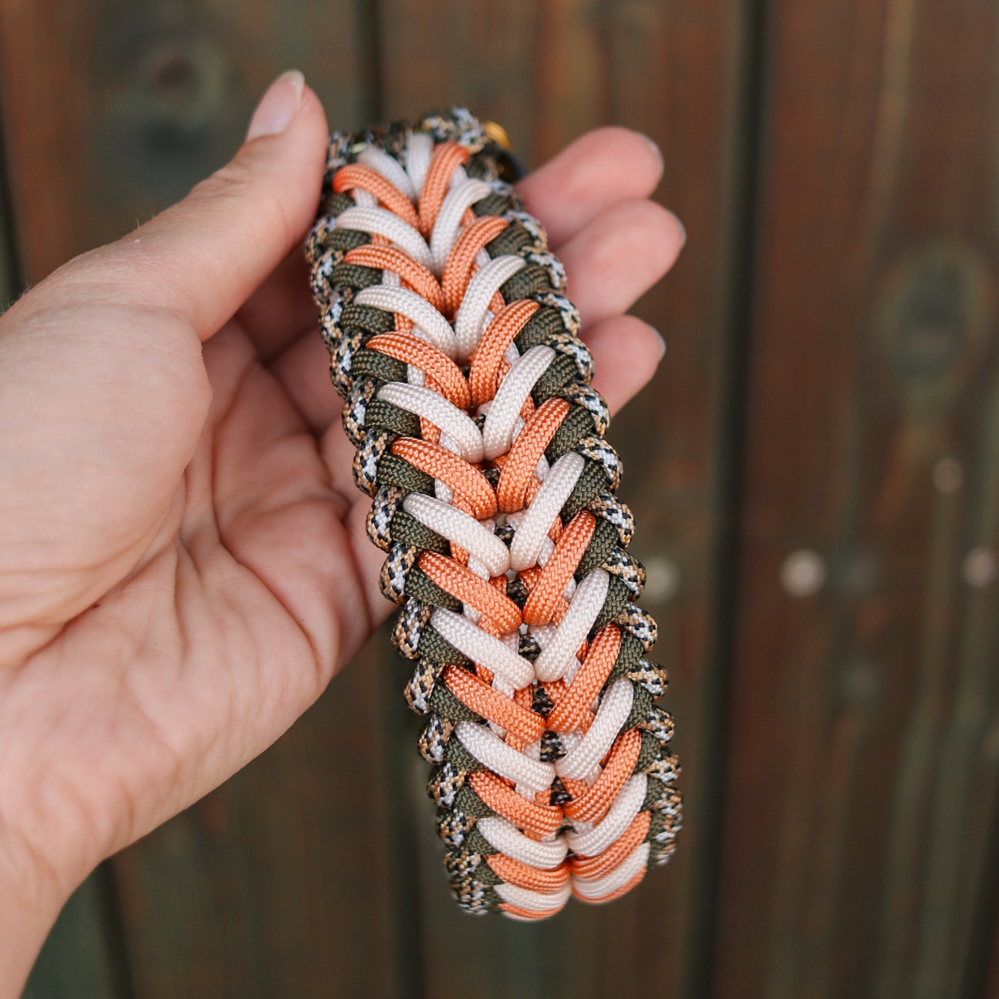 Paracordhalsband "Harmony" in Olive und Kupfer