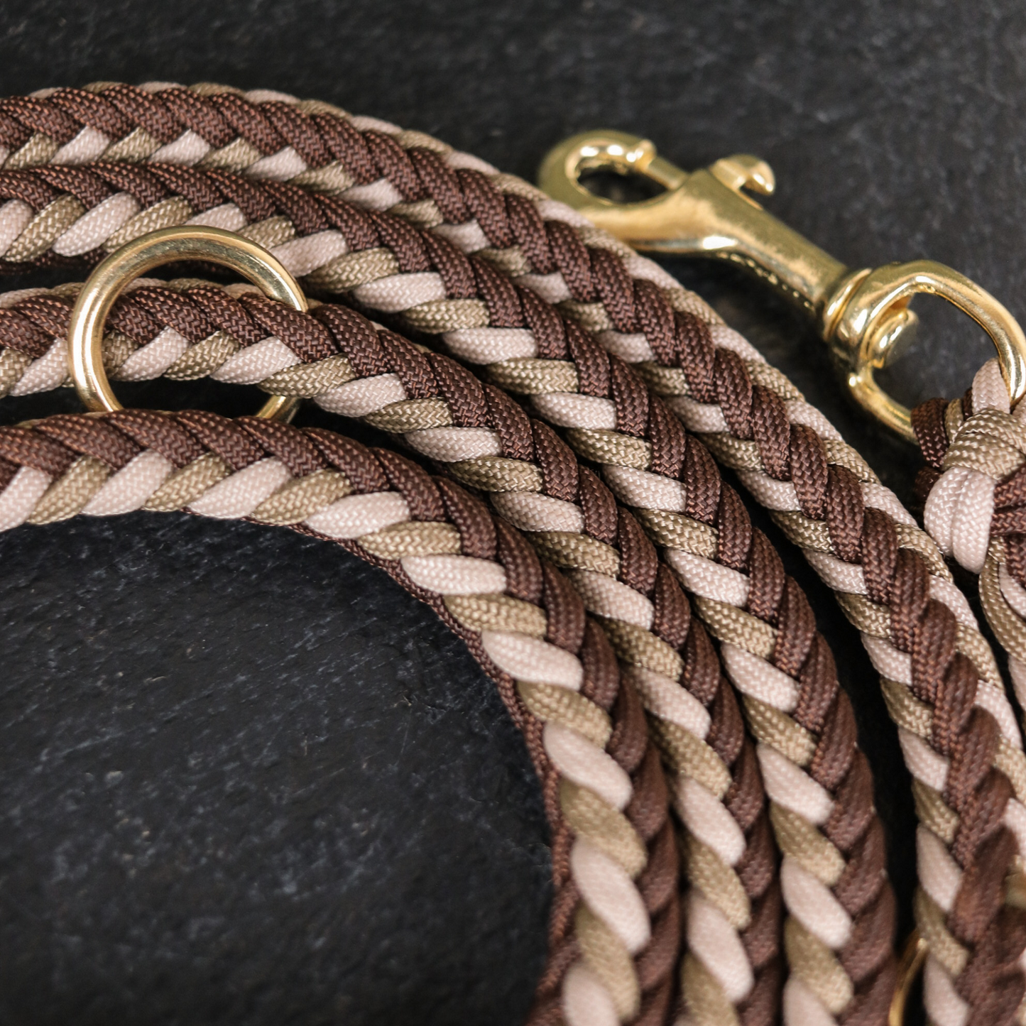 Paracordleine "Herringbone" in Walnuss und Coyote