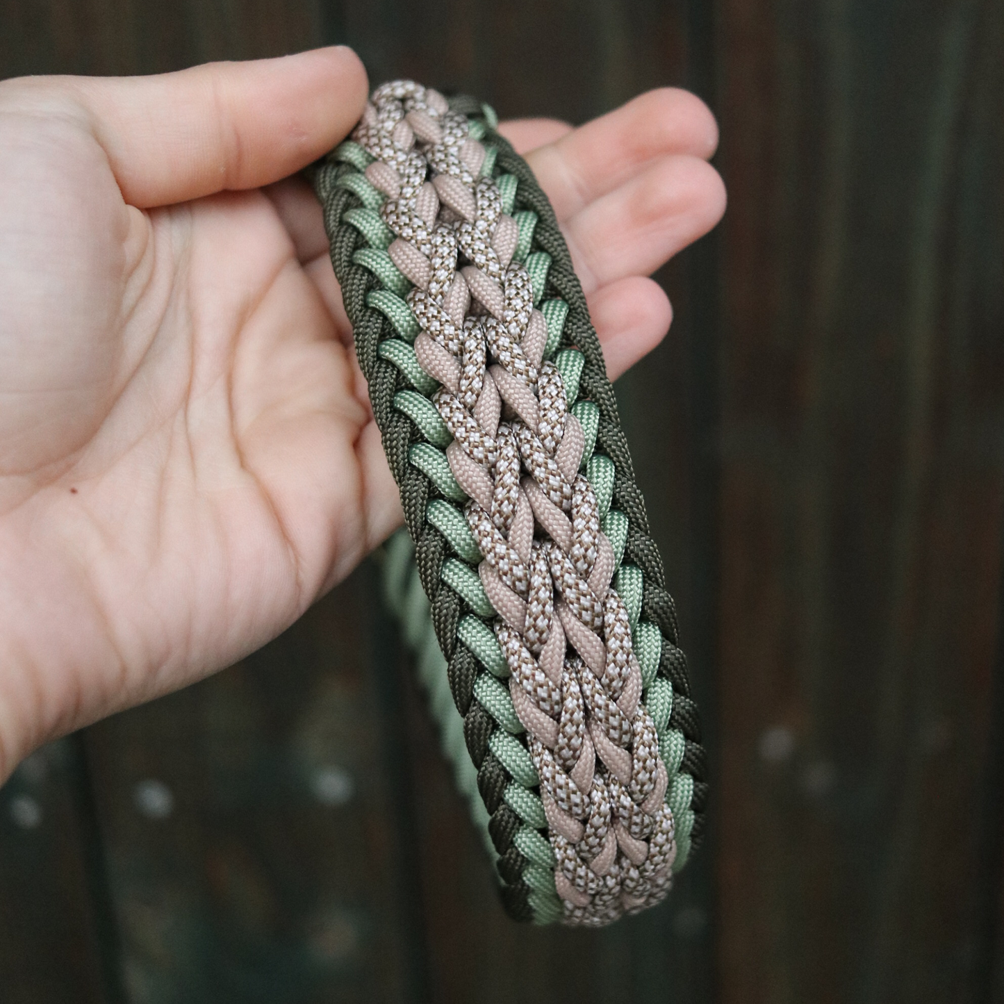 Paracordhalsband "Juno" in Olive und Mocca