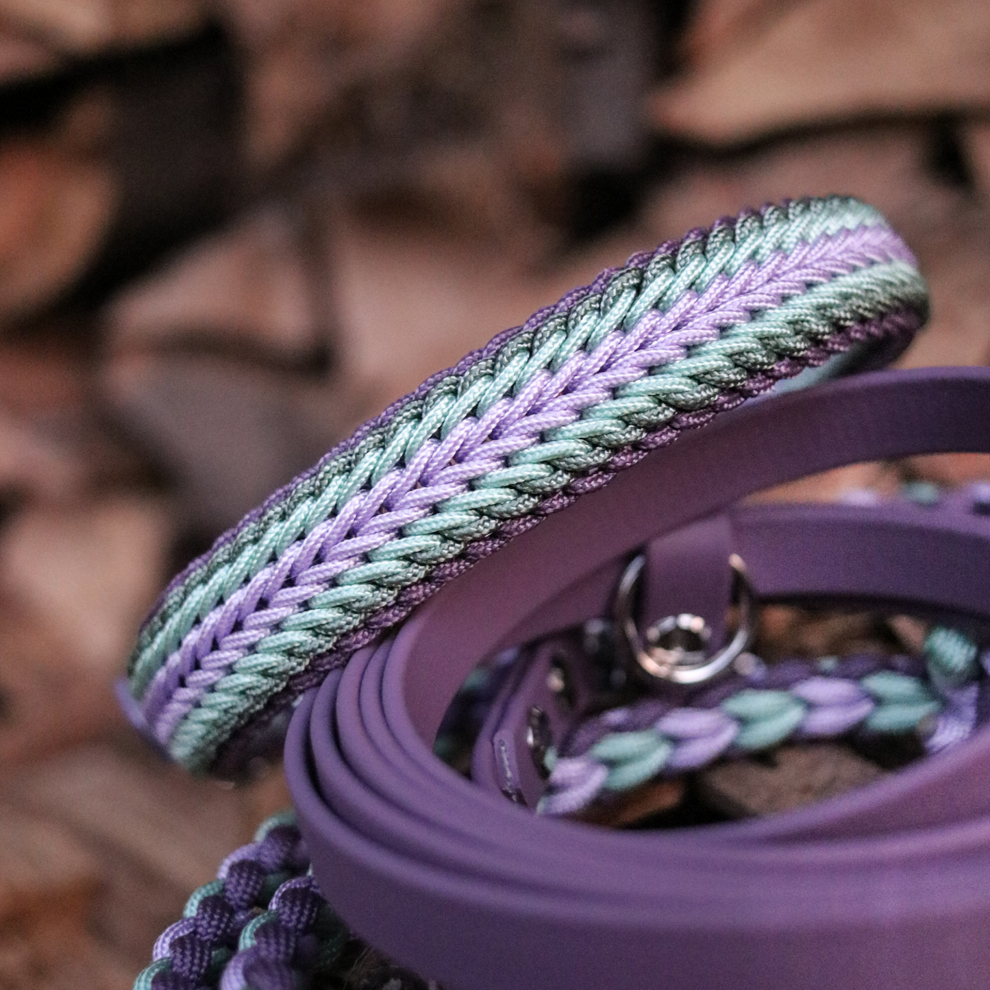 Paracordhalsband "Shining" Typ 1 in Foggy und Lila