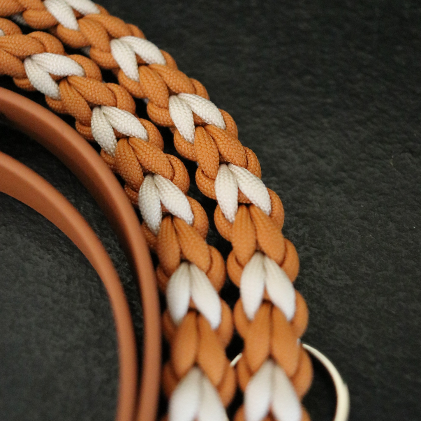 Paracord/Biothane Leine für kleine Hunde in Mustard und Cream