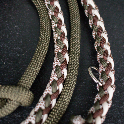 Paracord/Tau Leine in Olive und Walnuss