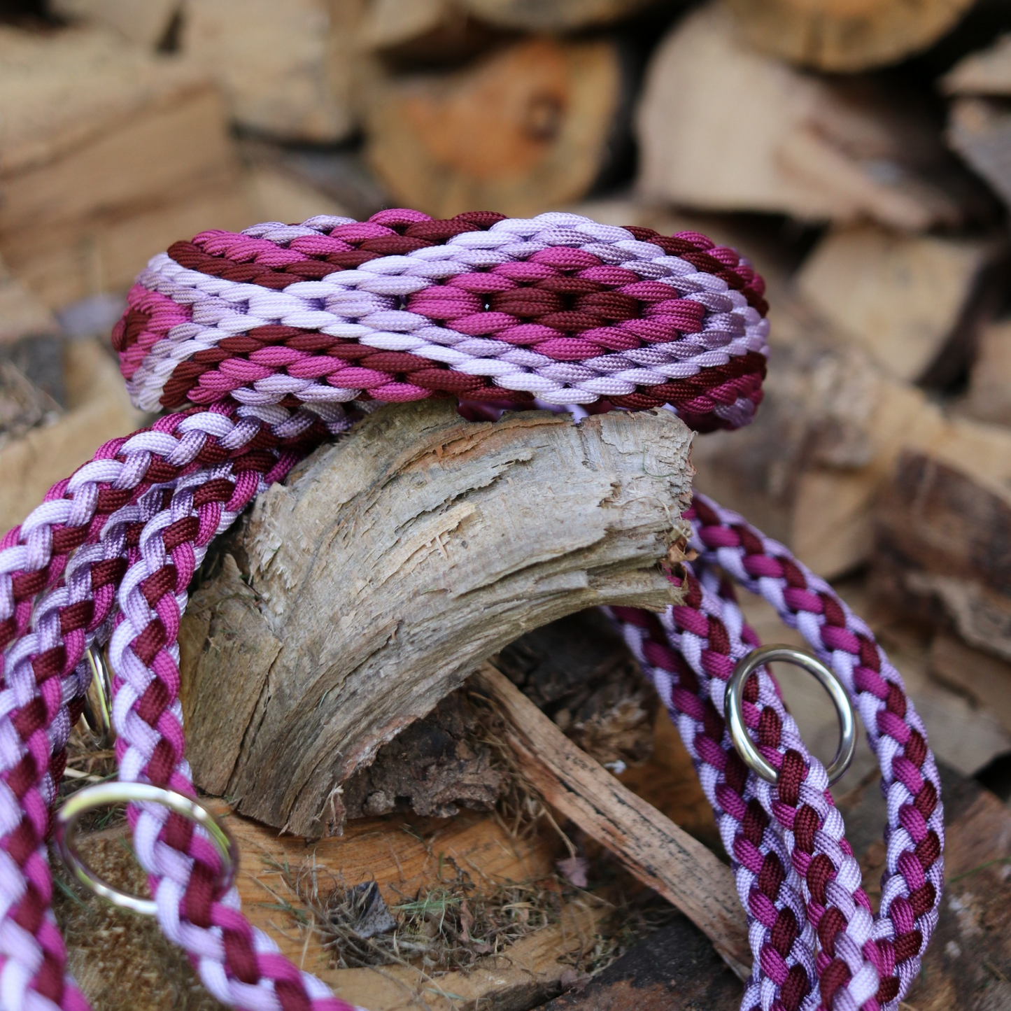 Paracordhalsband "Herkis" in Berry und Lila