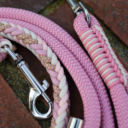 Paracord/Tau Leine "Herringbone" in Altrosa und Cream