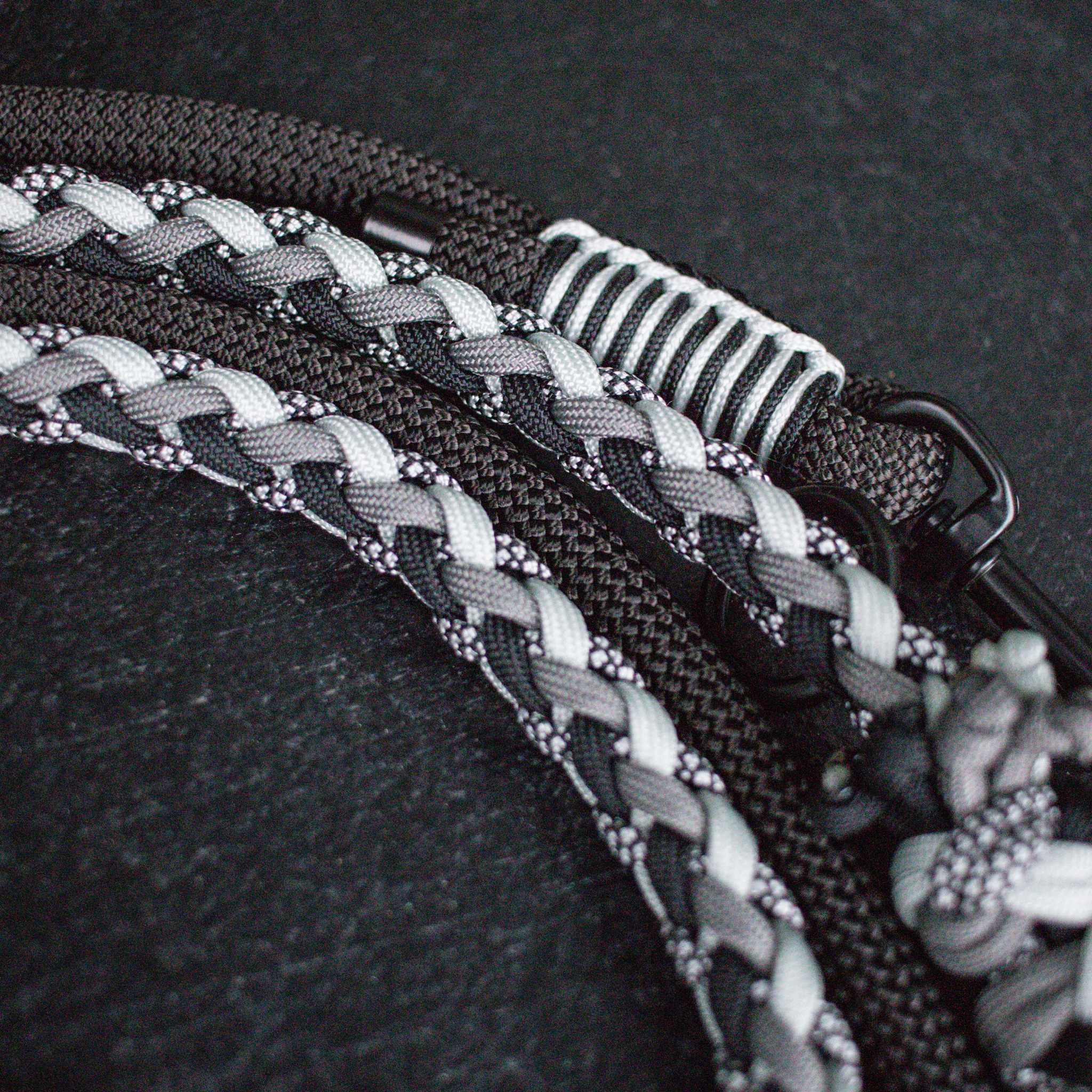 Paracord/Tau Leine in Grau und Schwarz