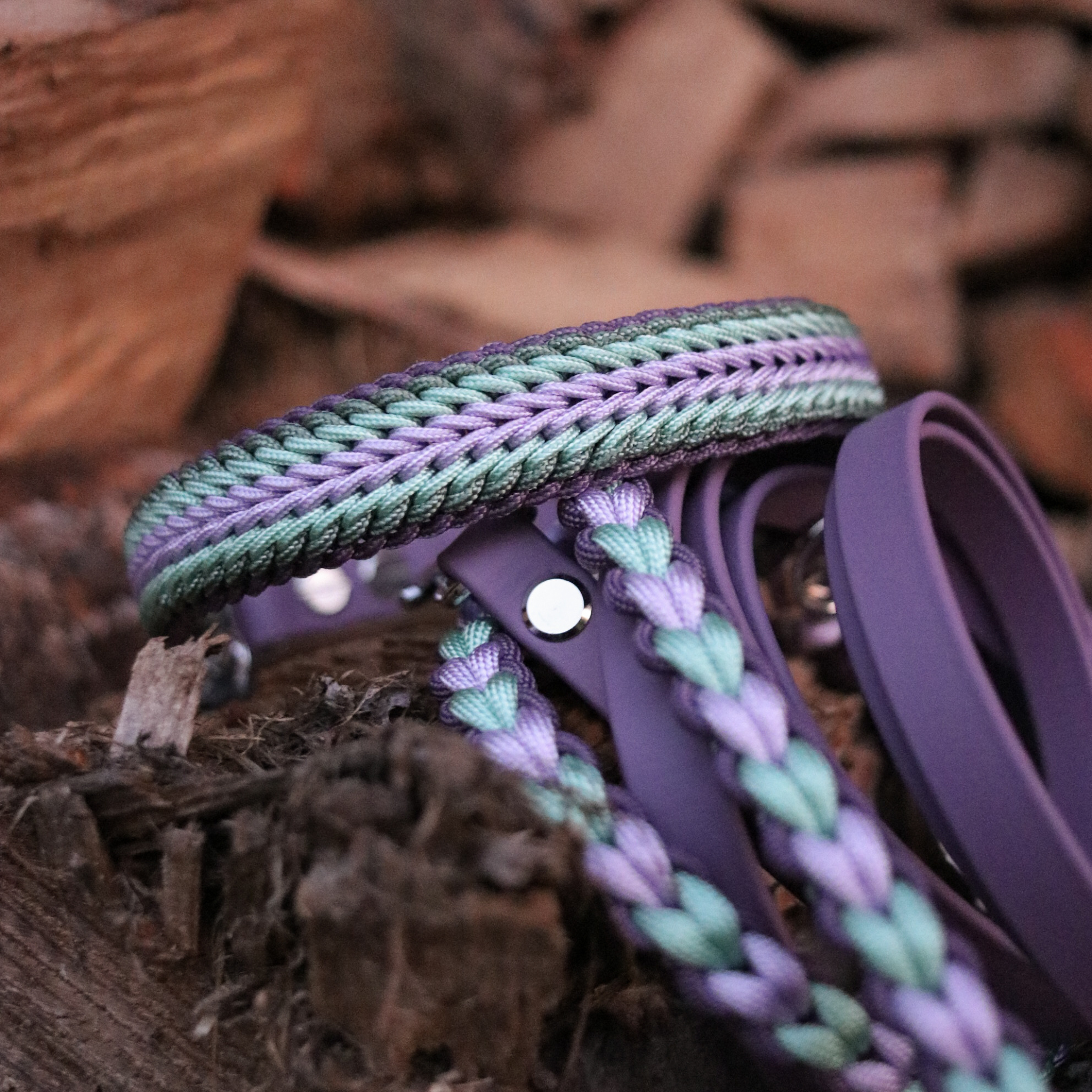 Paracordhalsband "Shining" Typ 1 in Foggy und Lila