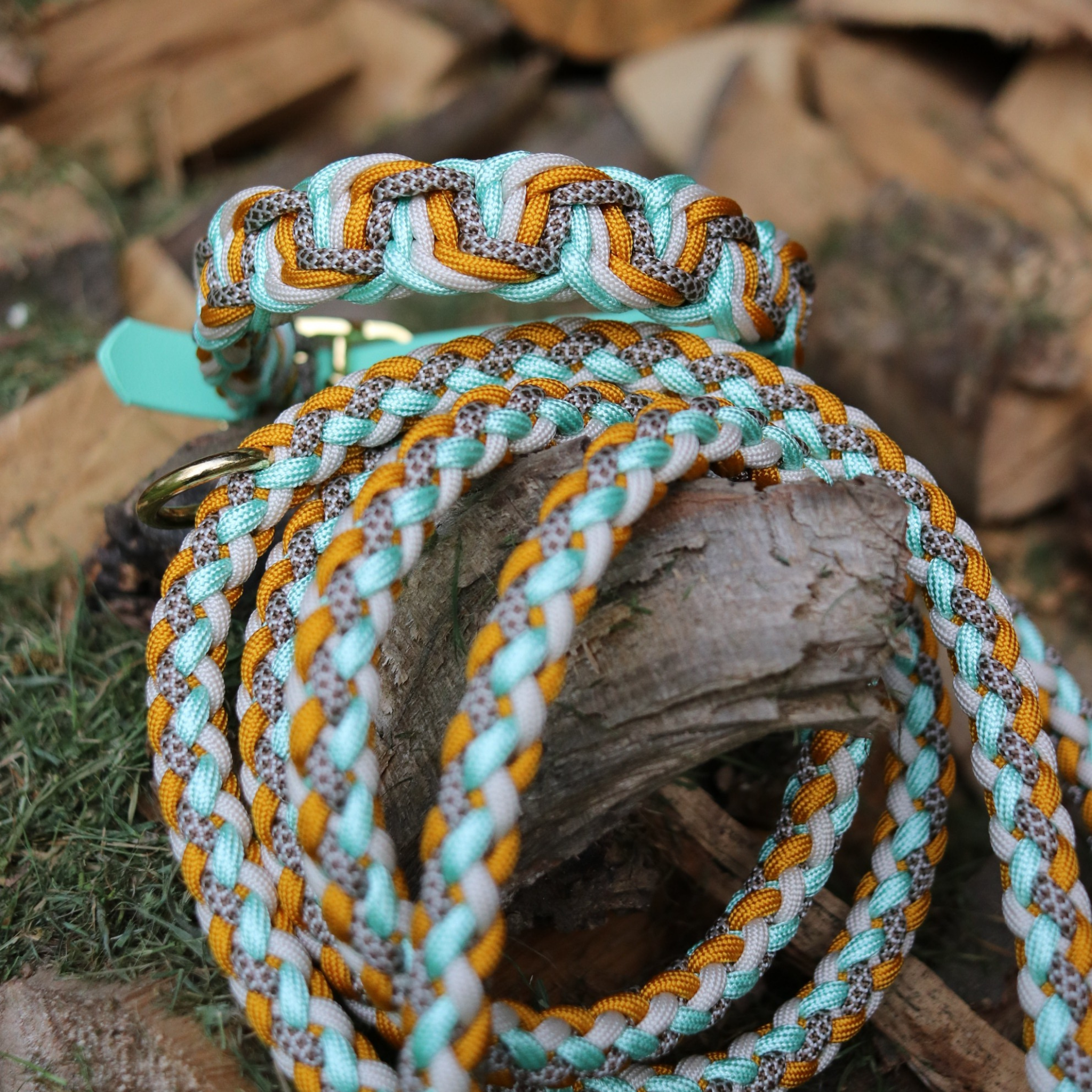 Paracordhalsband "Tiny" in Frosted Mint und Goldenrod