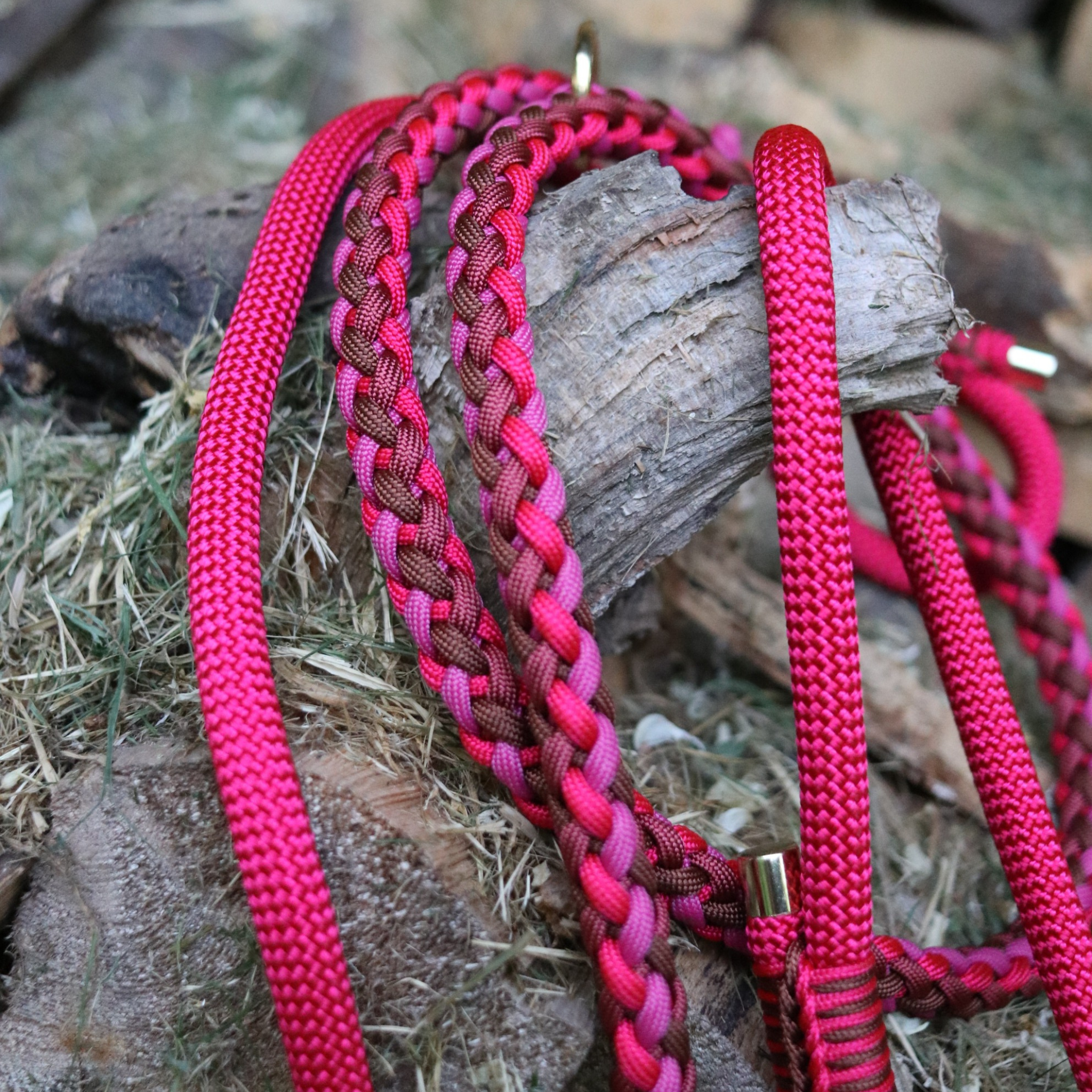 Paracord/Tau Leine "Gaucho" in Red Velvet und Walnuss