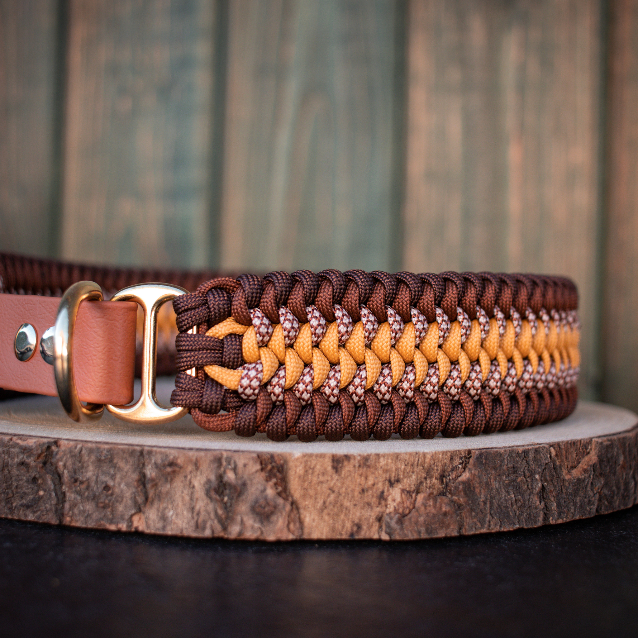 Paracordhalsband "Lilith" in Karamell und Braun