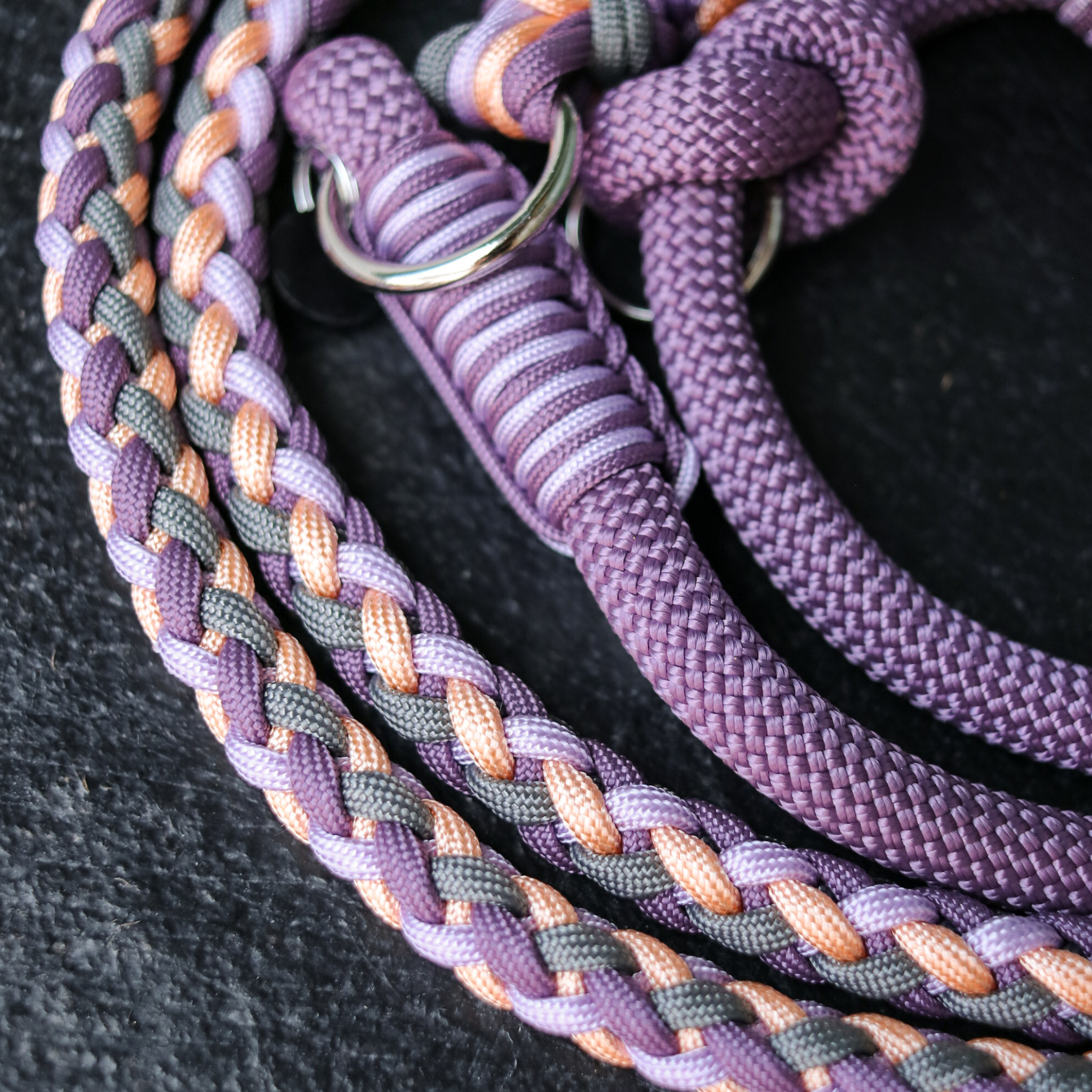 Paracord/Tau Leine in Mauve und Dunkelgrau