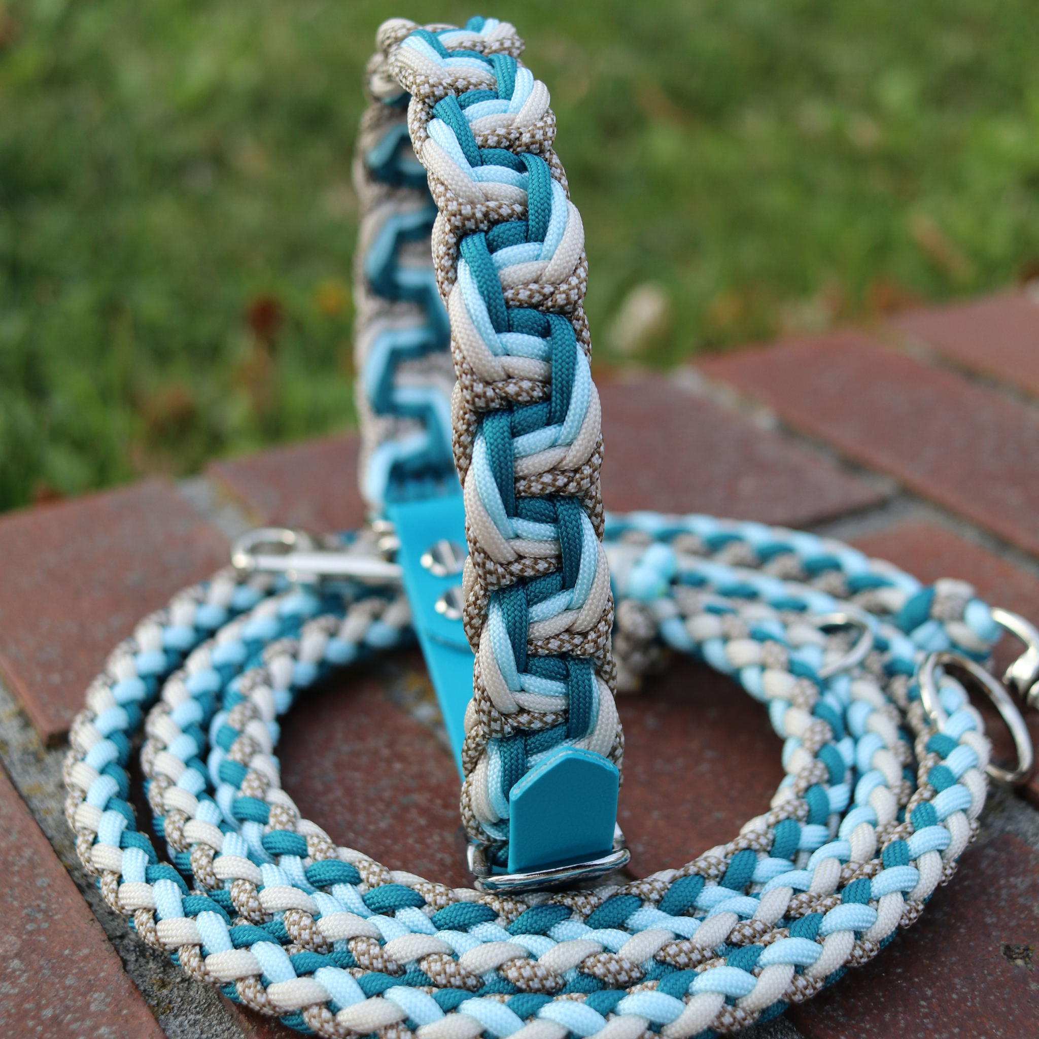 Paracordkombi in Teal und Goldbraun