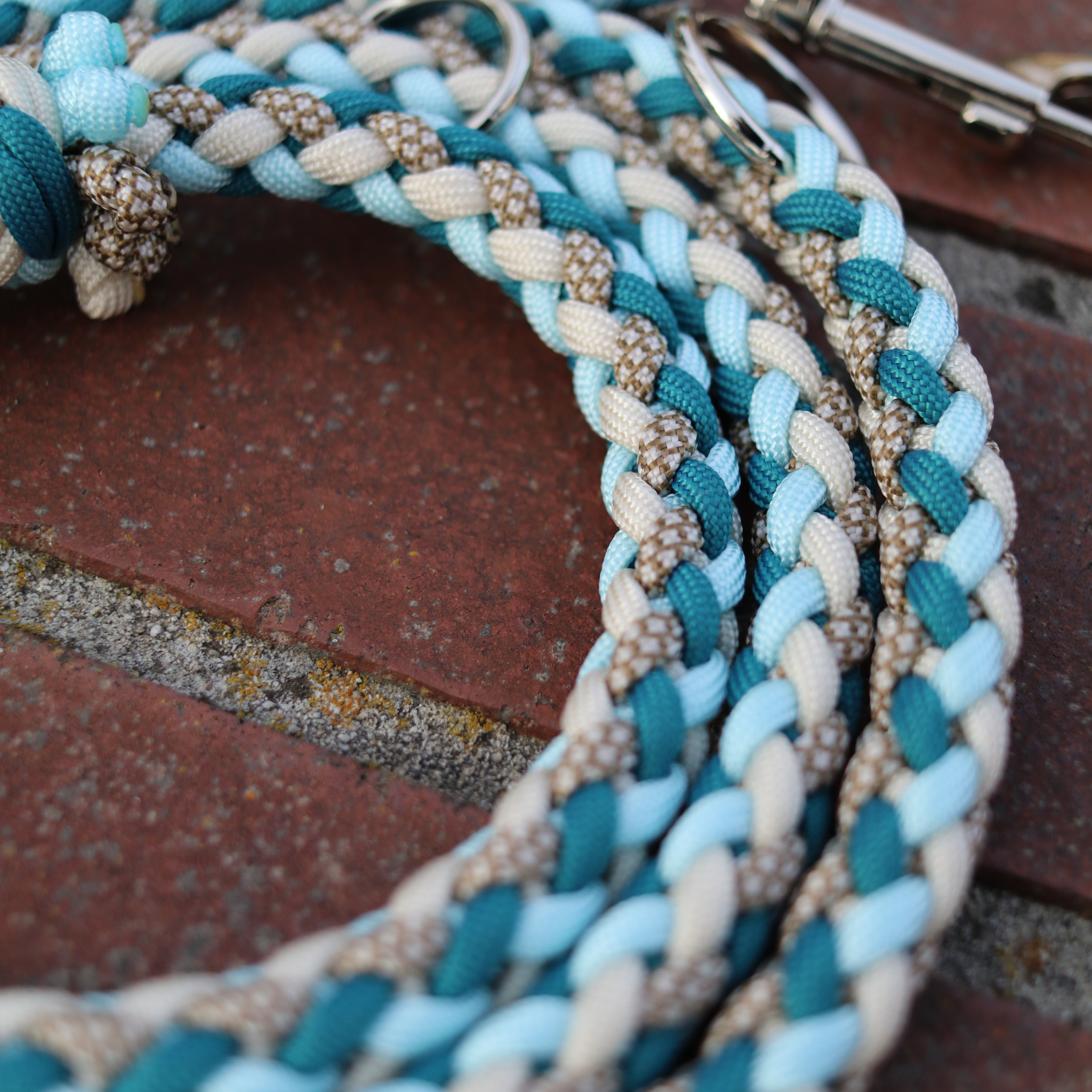 Paracordkombi in Teal und Goldbraun