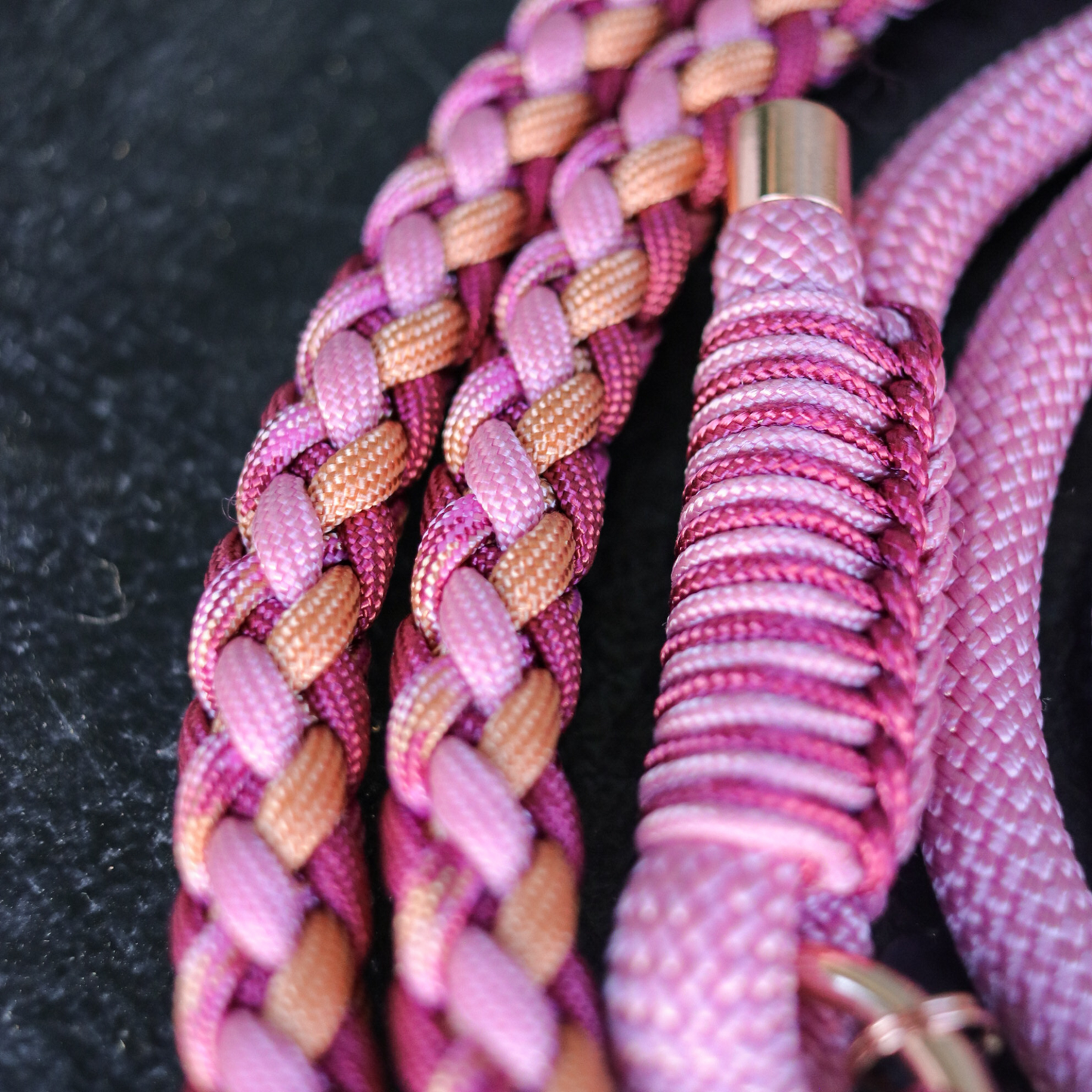 Kombination in Rosa und Kupfer