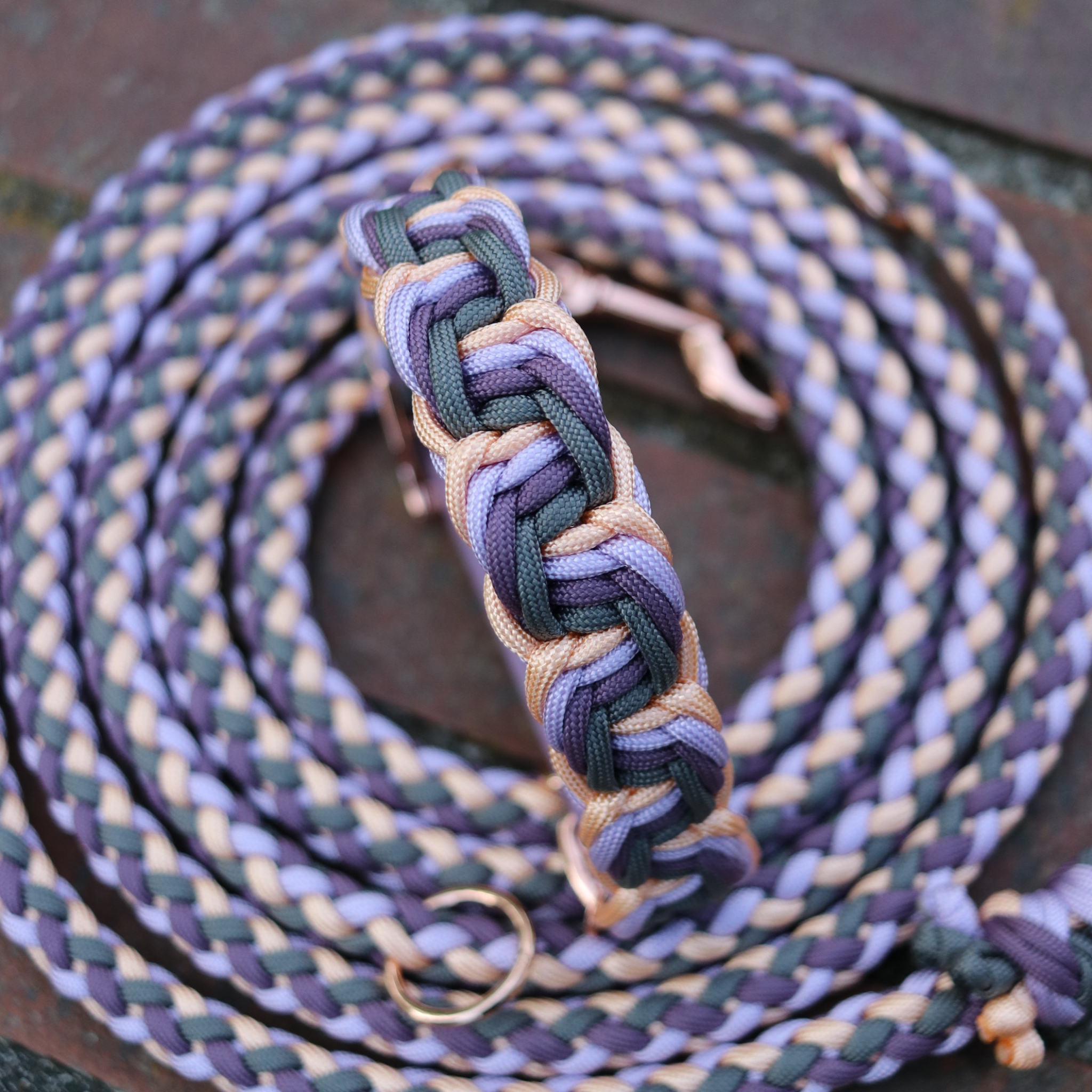Paracordhalsband "Tiny" in Mauve und Dunkelgrau