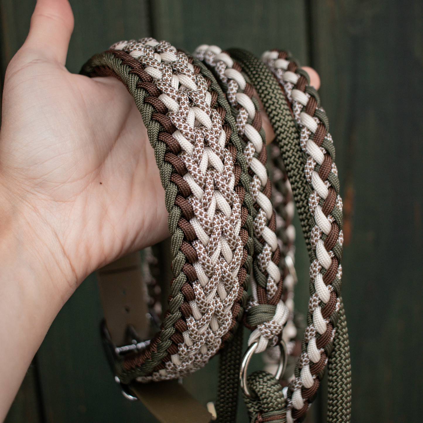 Paracord/Tau Leine in Olive und Walnuss