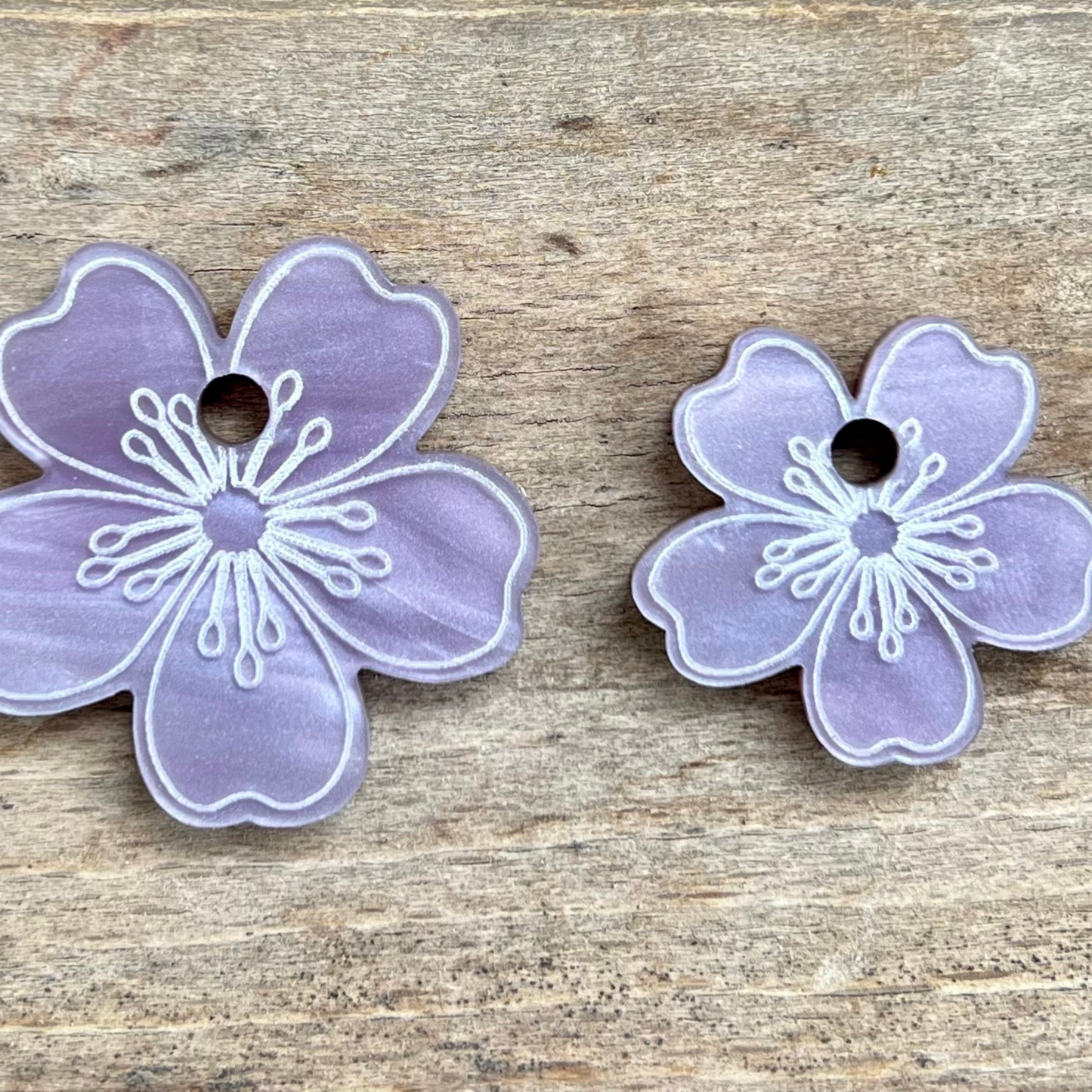 Hundemarke "Sakura" aus Acryl