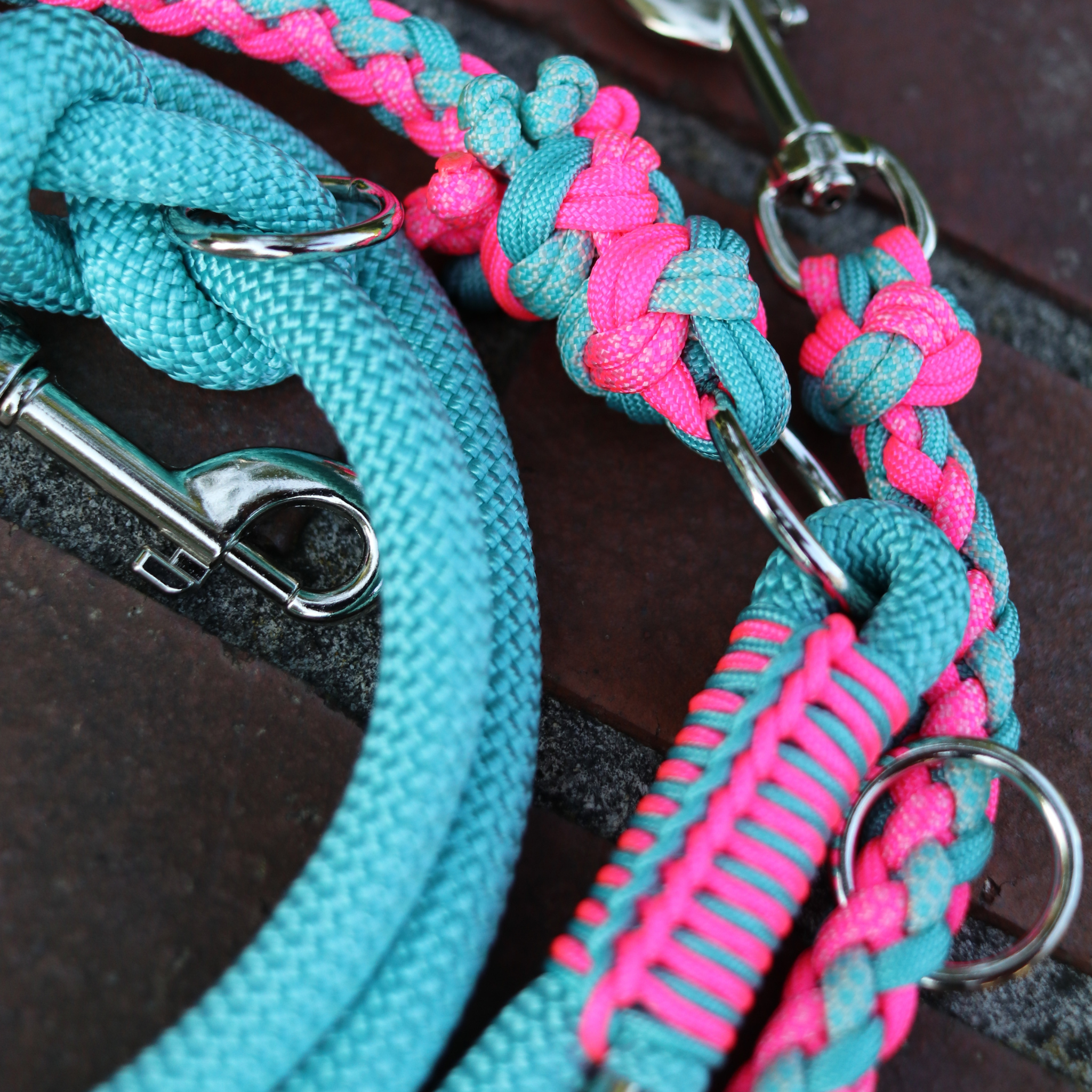 Paracordkombi in Türkis und Neon Rosa